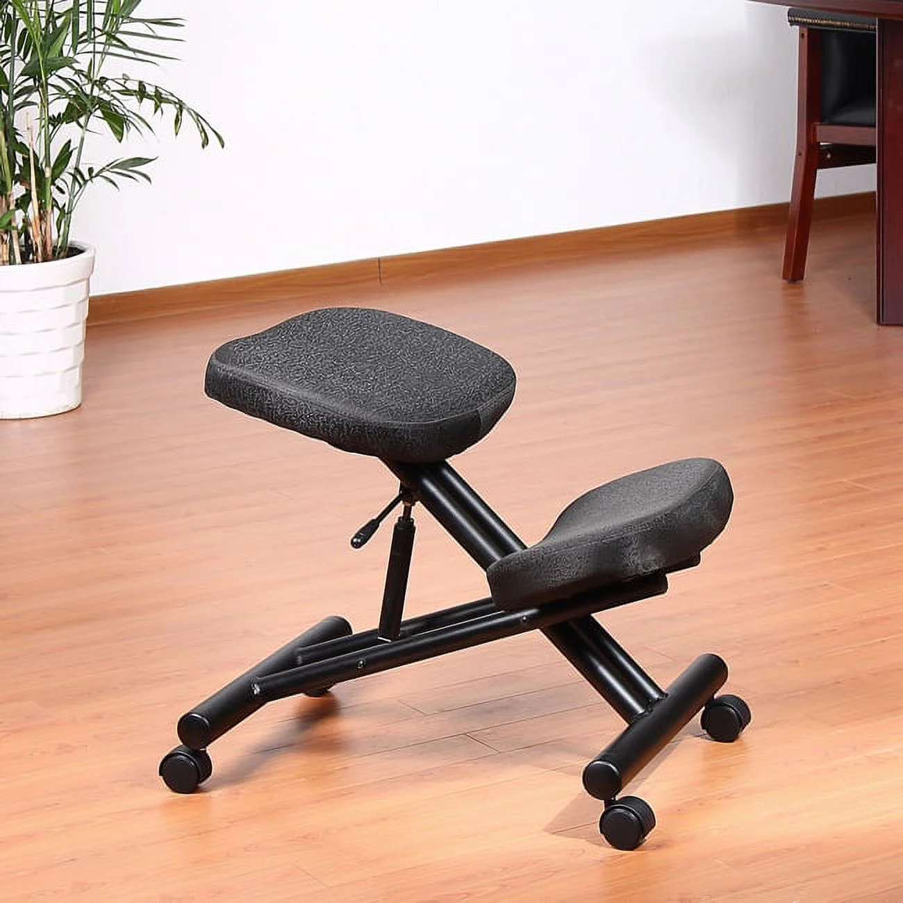 Aragon  Ergonomic Kneeling Stool