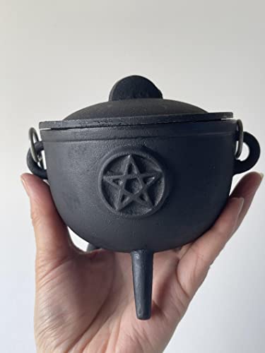 Pentagram Pentacle cast Iron Cauldron with lid and Handle, Witches Cauldron, Great for use with Charcoal Incense, Smudge Sage (Large 5.5 Inches)