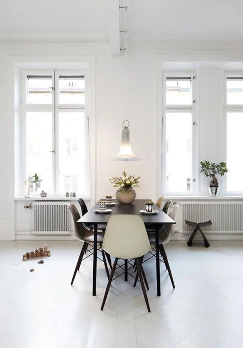 Homelala - Set of 4 White - Plastic Side Black Dark Wood Legs Eiffel Dining Room Chair - Lounge Chair No Arm Armless Less Chairs Seats Molded Plastic