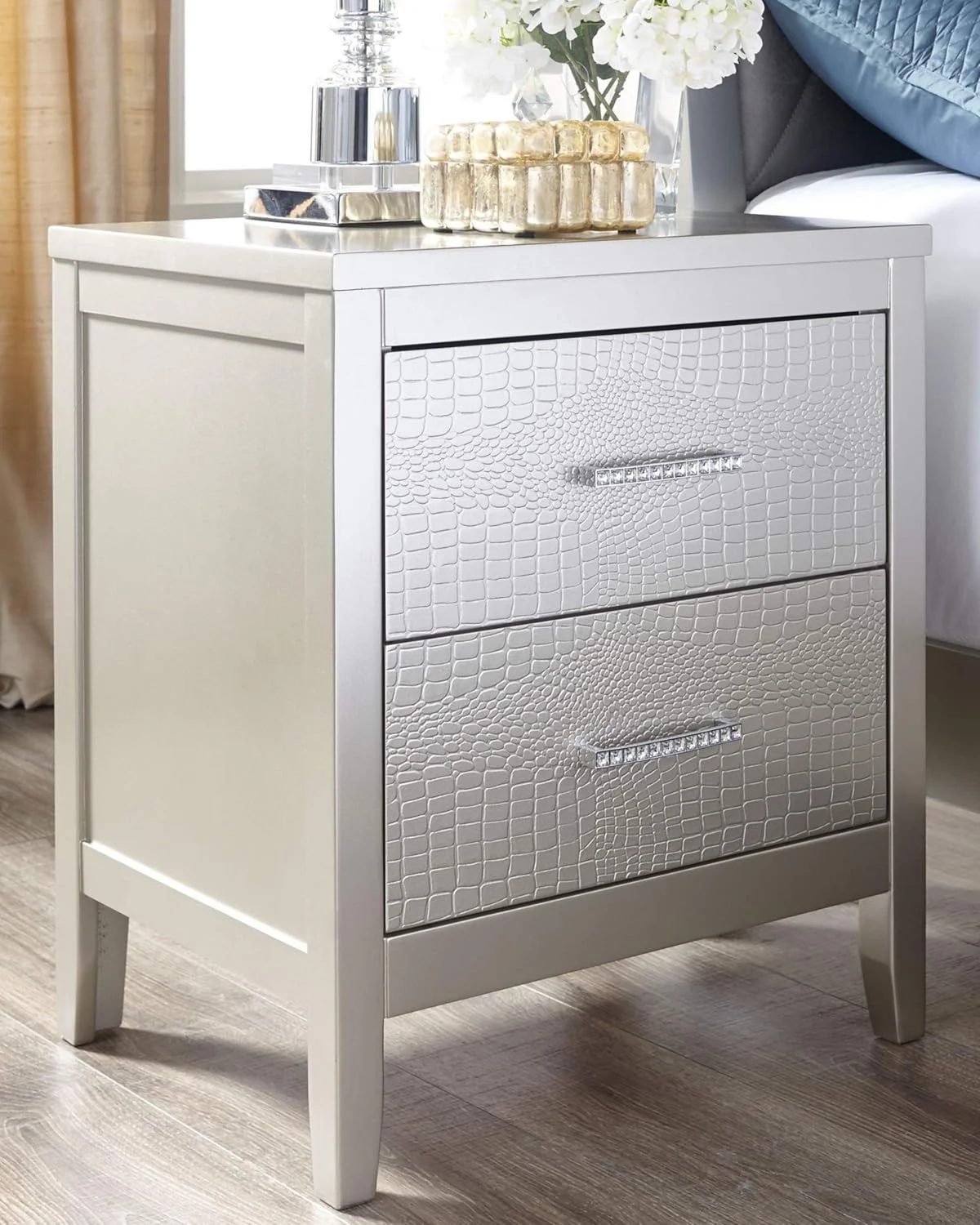 YZboomLife Olivet Glam 2 Drawer Nightstand with Faux Shagreen Drawer Fronts  Silver