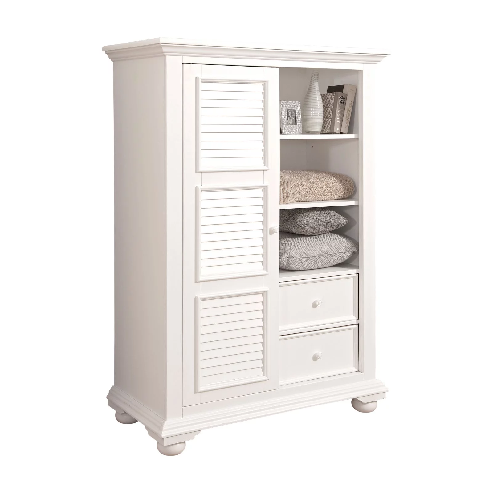 American Woodcrafters Cottage Traditions 8 Drawer Gentlemans Chest