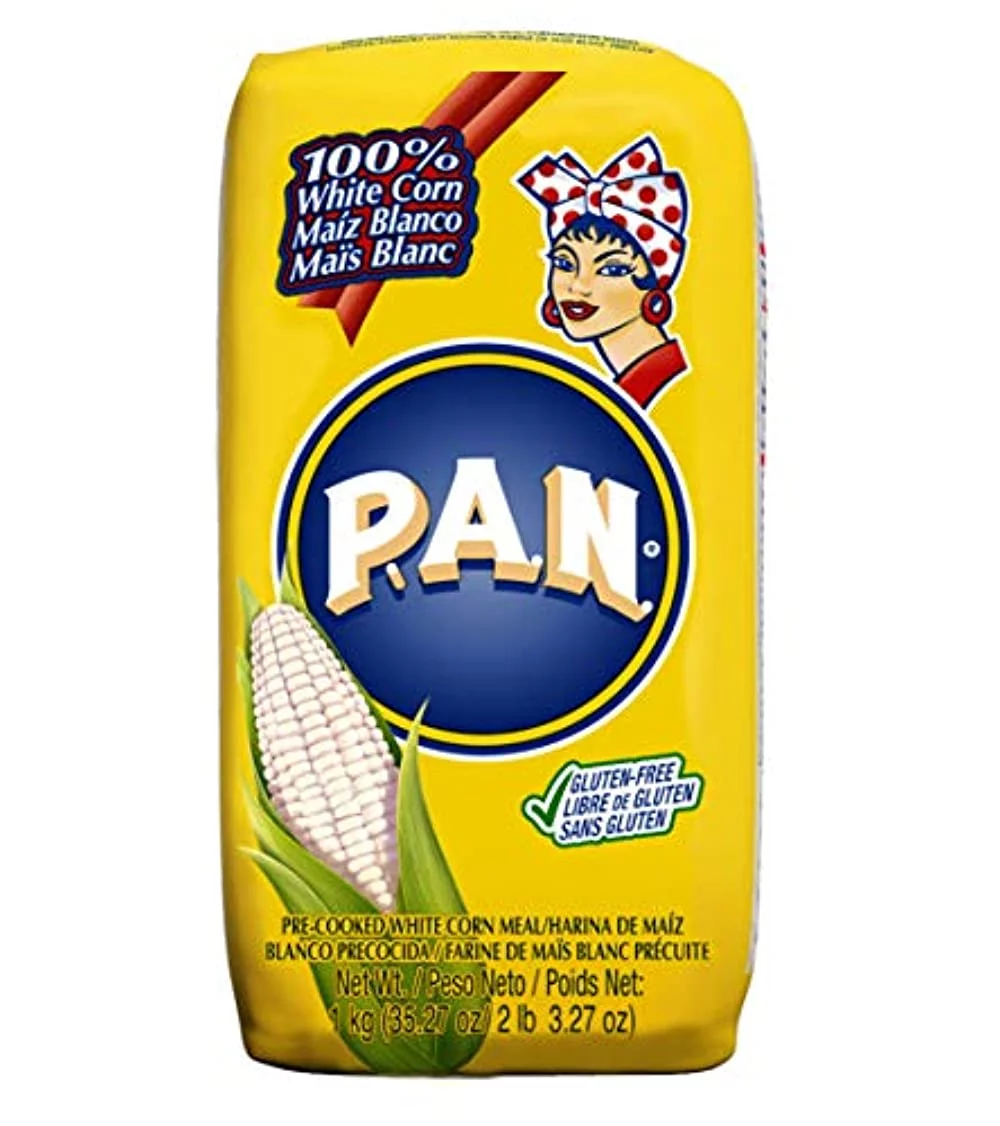 P.A.N. White Corn Meal  Pre-cooked Gluten Free and Kosher Flour for Arepas, 1 Kilogram (35 Ounces / 2 Pounds 3.3 Ounces) (Pack of 4)