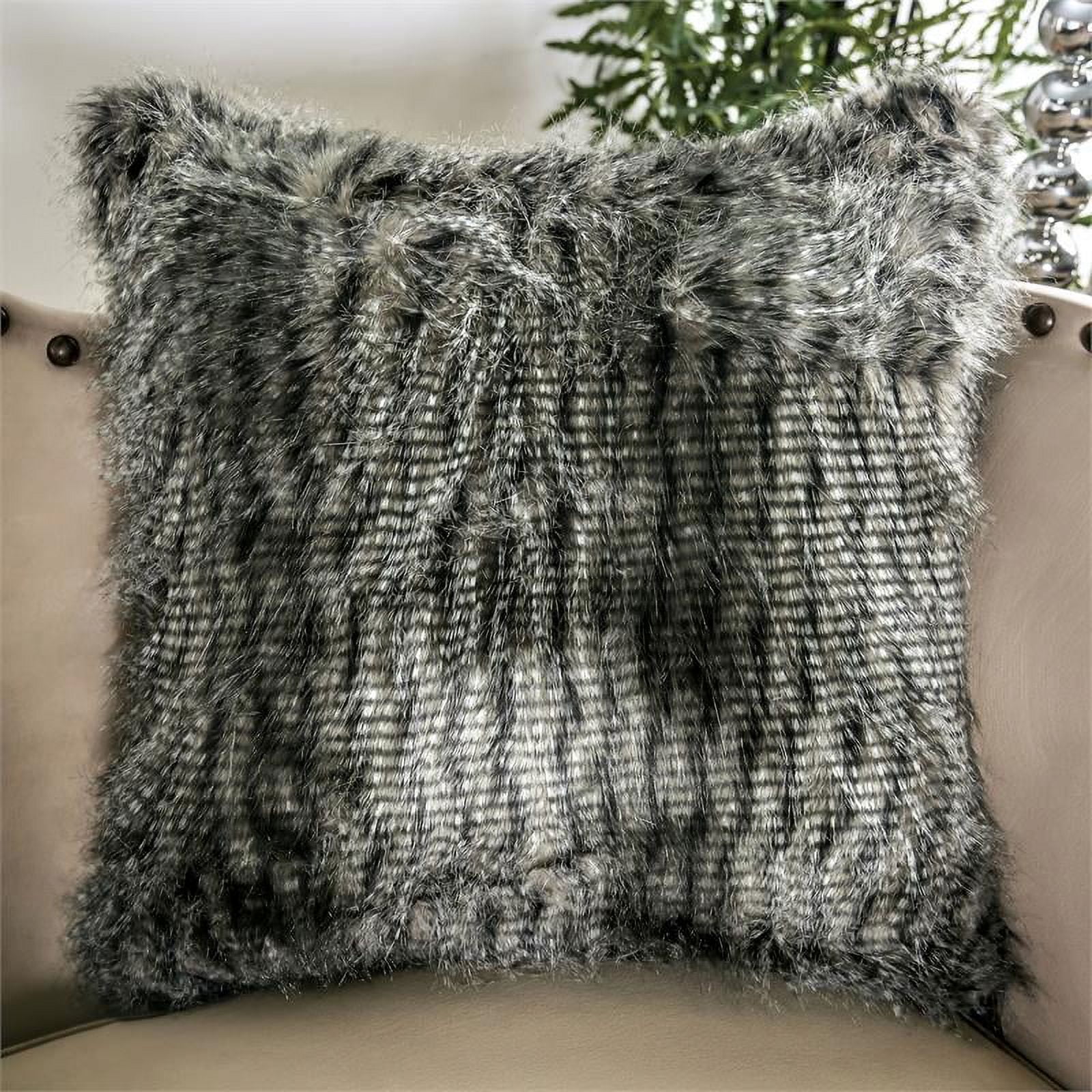 Furniture of America Keinisha Transitional Fabric Nailhead Loveseat in Beige