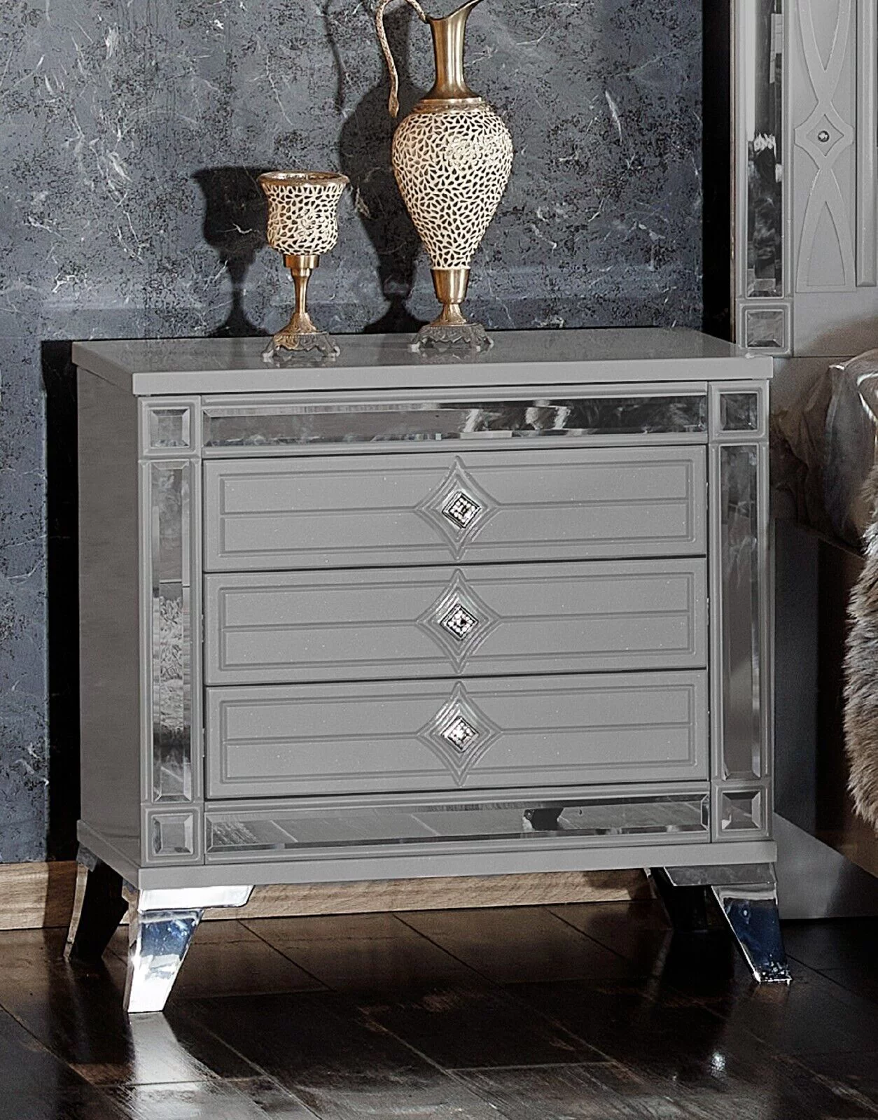 3pc Modern Luxury Queen Light Gray Tall Queen Bed w/LED 2x Nightstand Set Bedroom Furniture