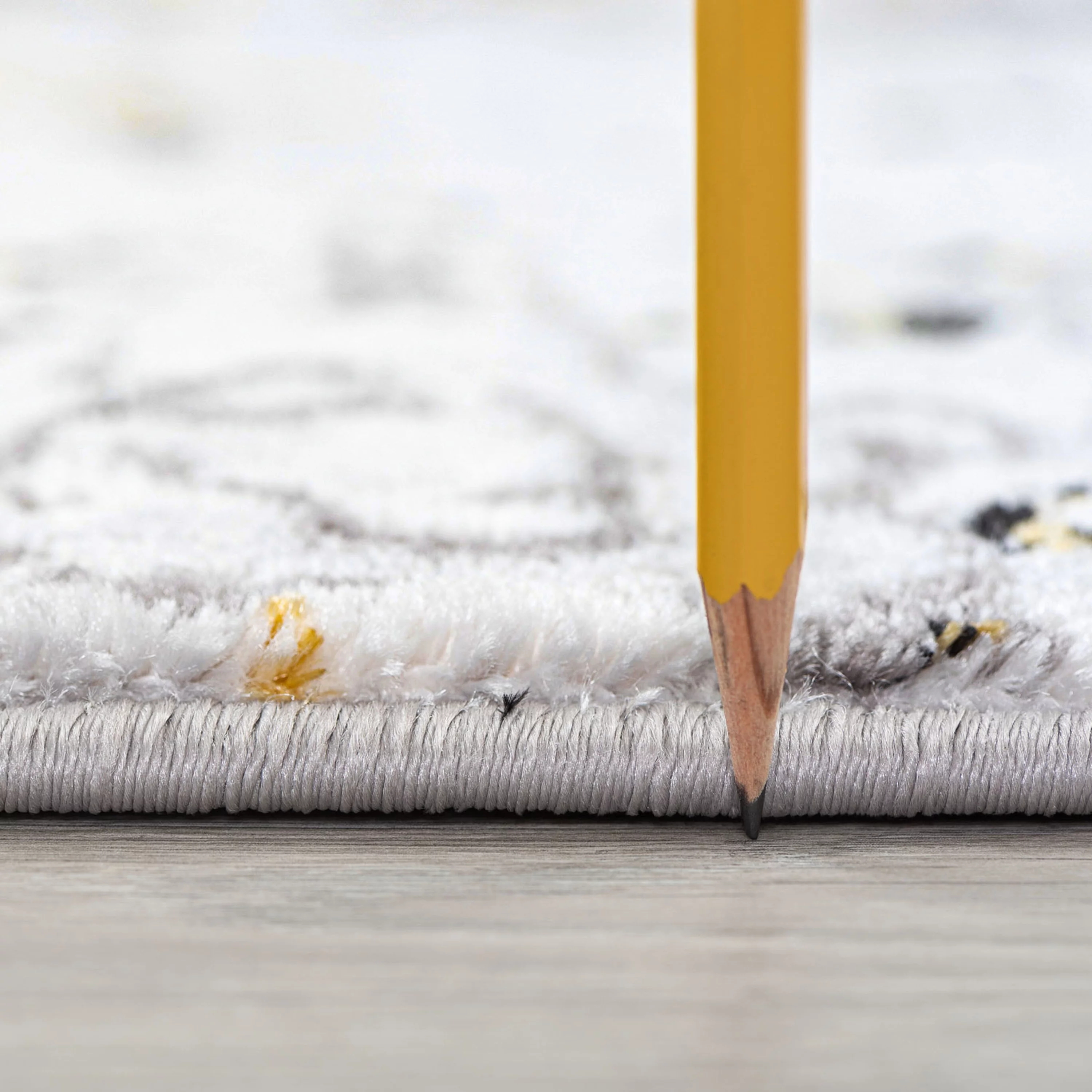 Transitional 5x7 Area Rug (5'3'' x 7'3'') Damask Yellow, Gray Living Room Easy to Clean