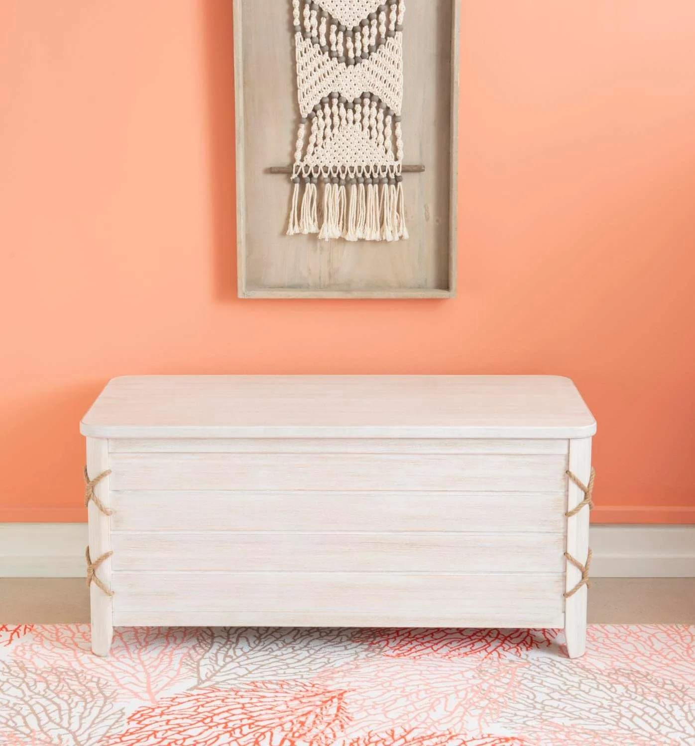 Brosnan Rope Cedar Chest With White Finish D1341A20W