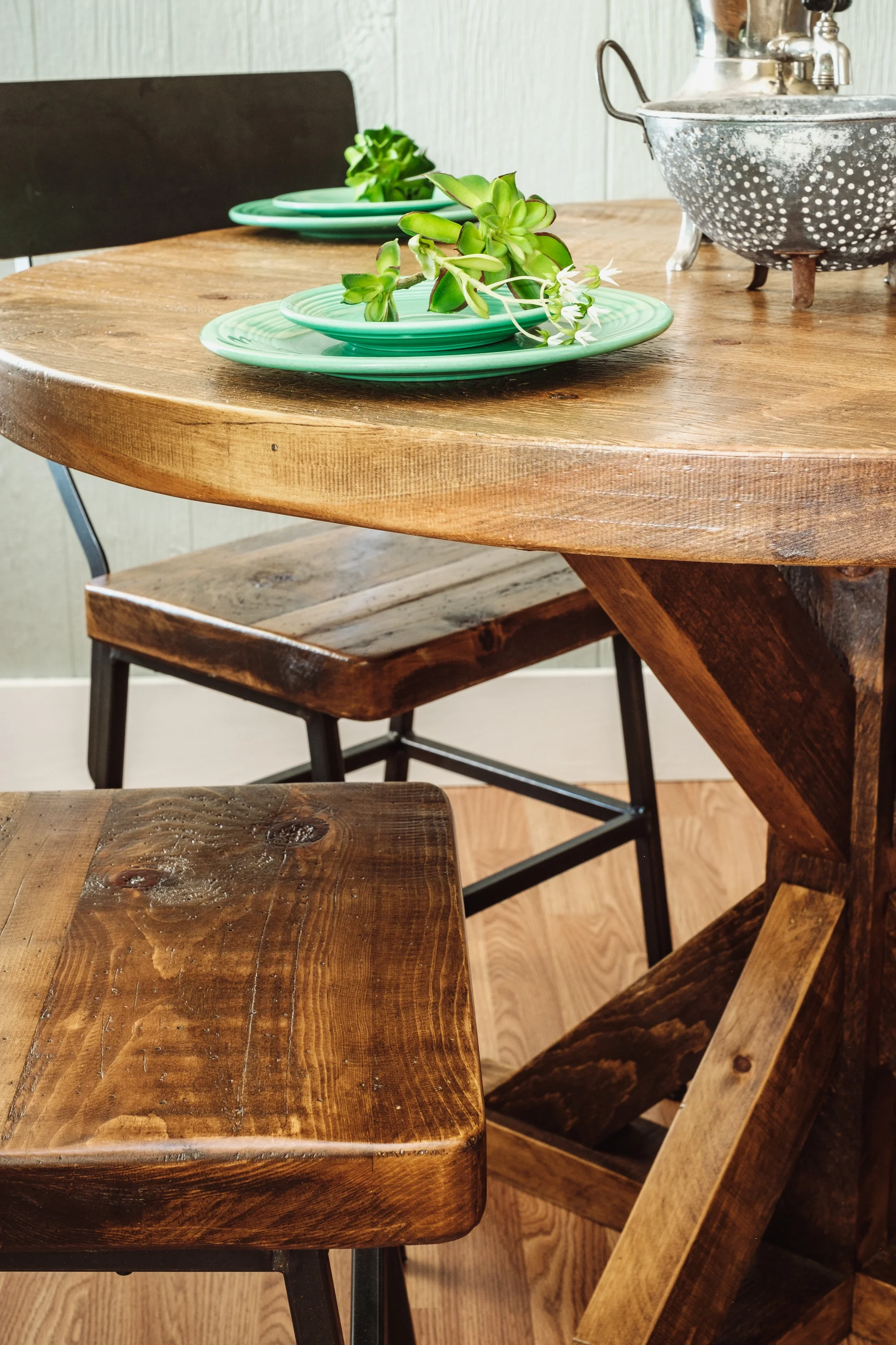 Napa East Mill and Foundry Solid Wood Farm Table in Early American/Natural
