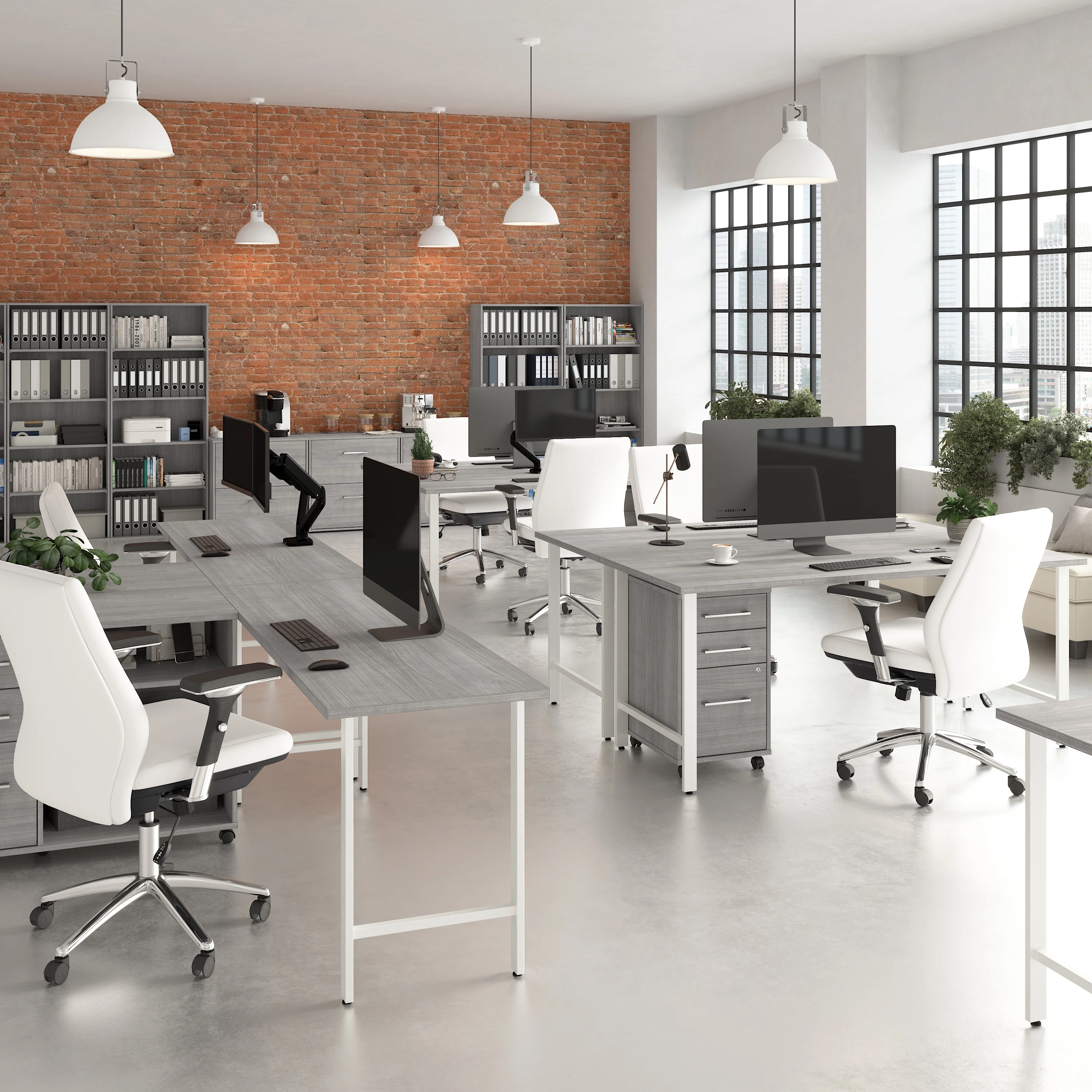 Bush Business Furniture Hustle 60W x 30D Computer Desk in Platinum Gray