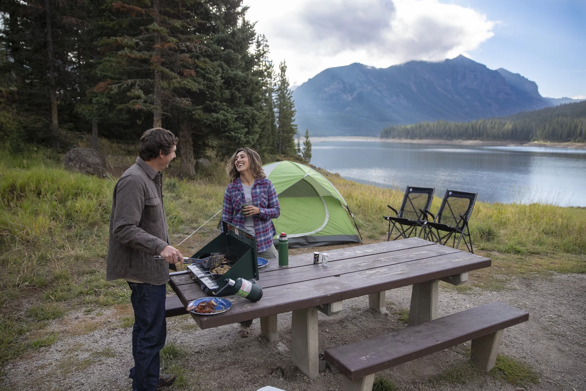 Coleman Sundome 4-Person Dome Camping Tent, 1 Room, Green