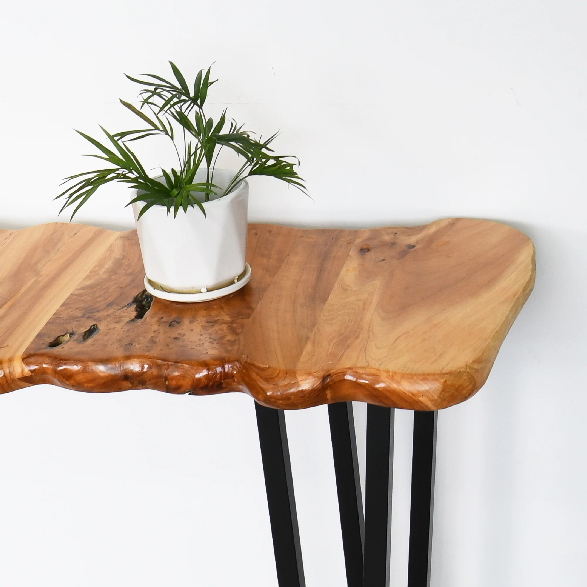 Greenage Cedar Wood Console Table-43.5