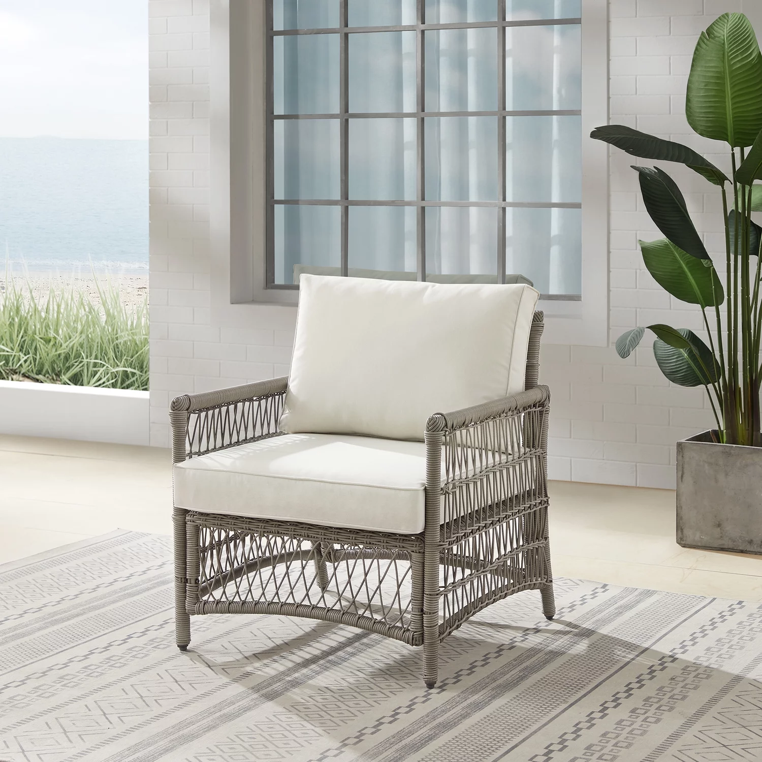 Maykoosh Global Greatness Outdoor Wicker Armchair Creme/Driftwood