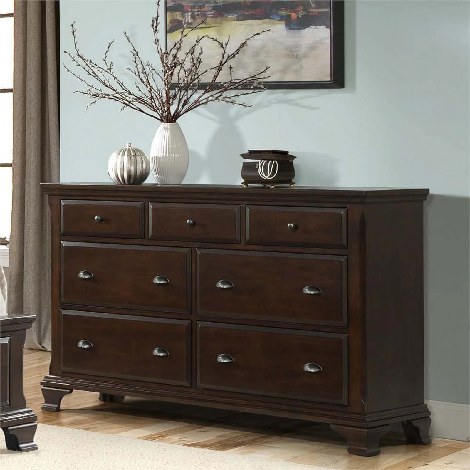 Bowery Hill 7 Drawer Dresser in Cherry