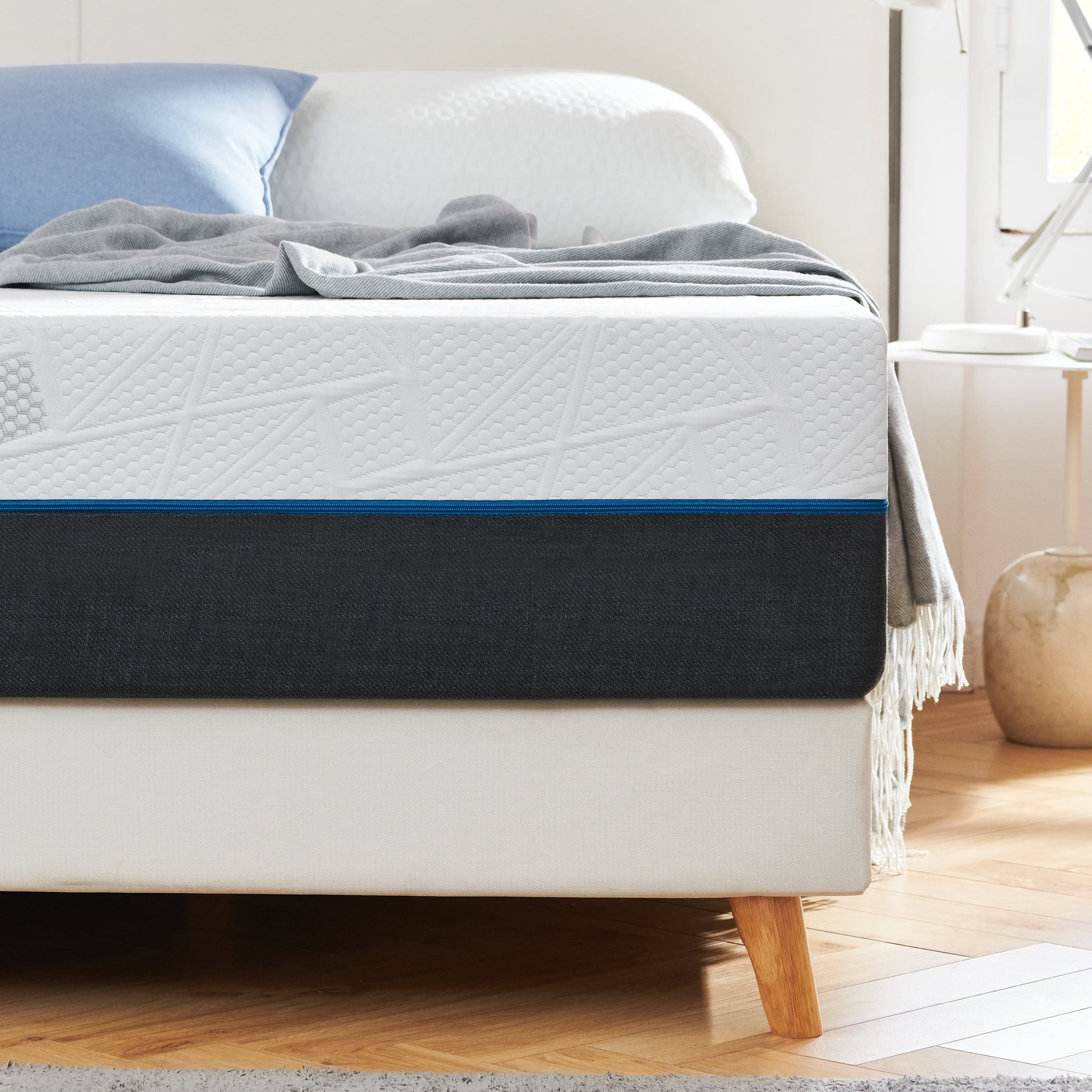 Queen Mattress, Madinog 10