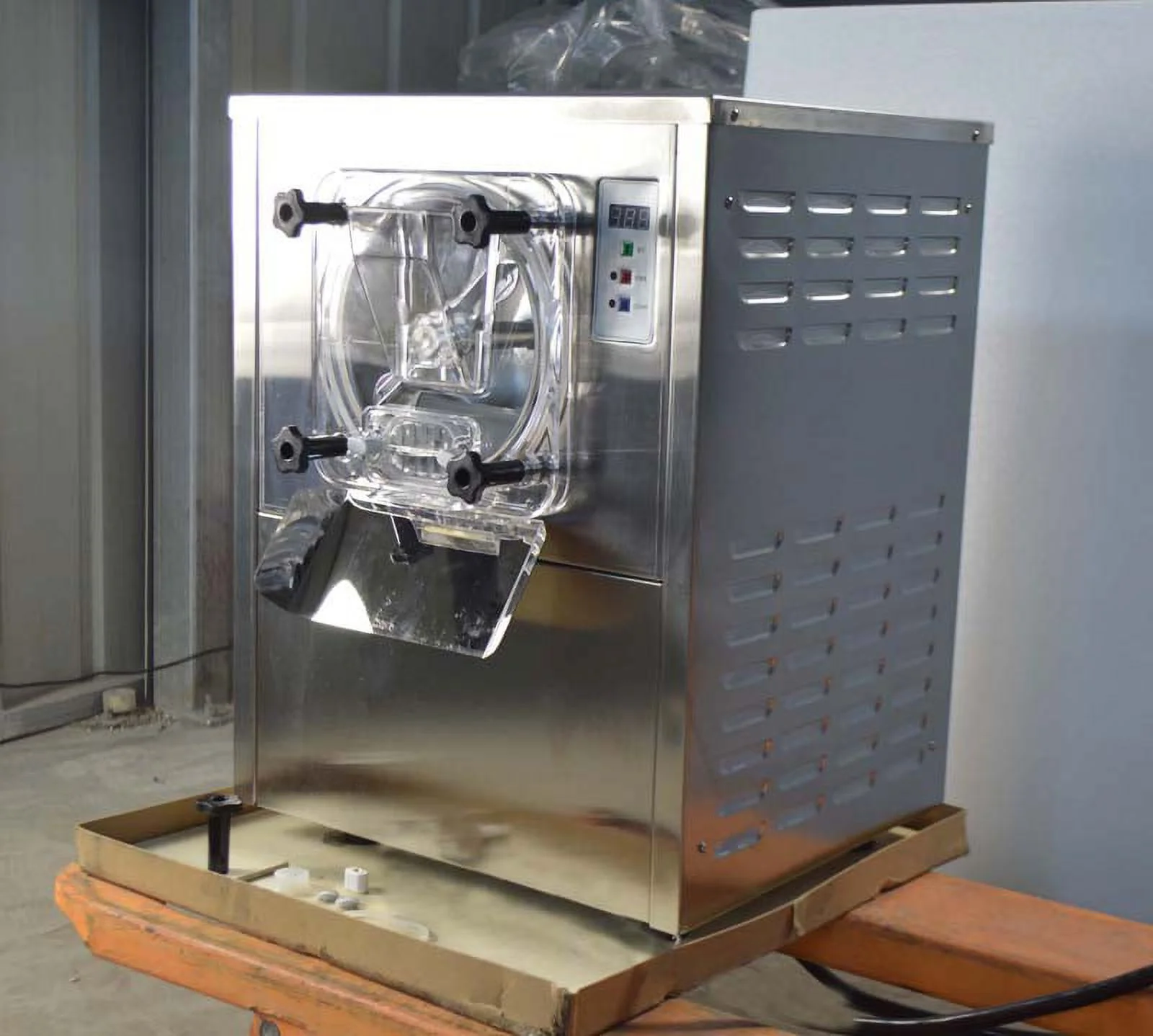 EQCOTWEA Frozen Hard Ice Cream Machine Commercial Desktop LCD Ice Cream Maker