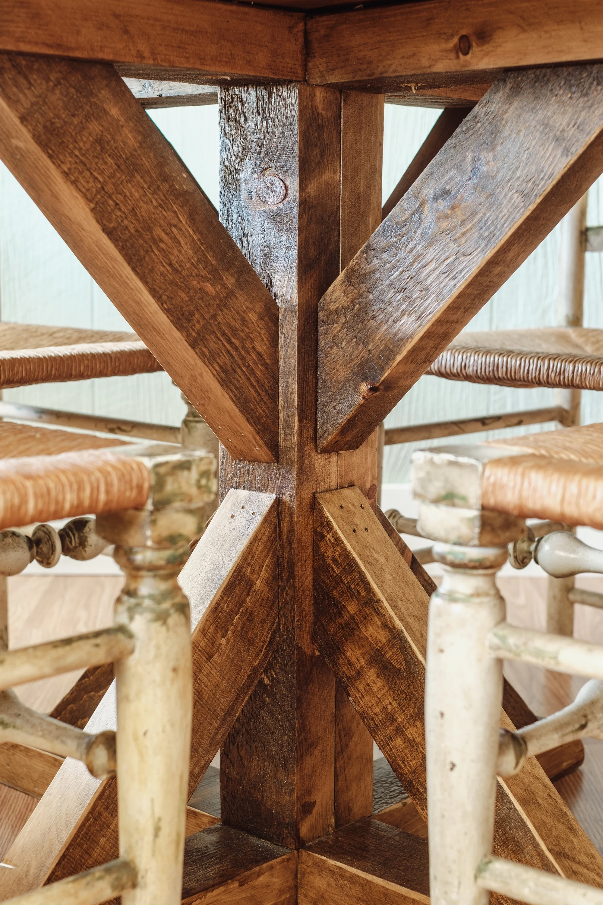 Napa East Mill and Foundry Solid Wood Farm Table in Early American/Natural