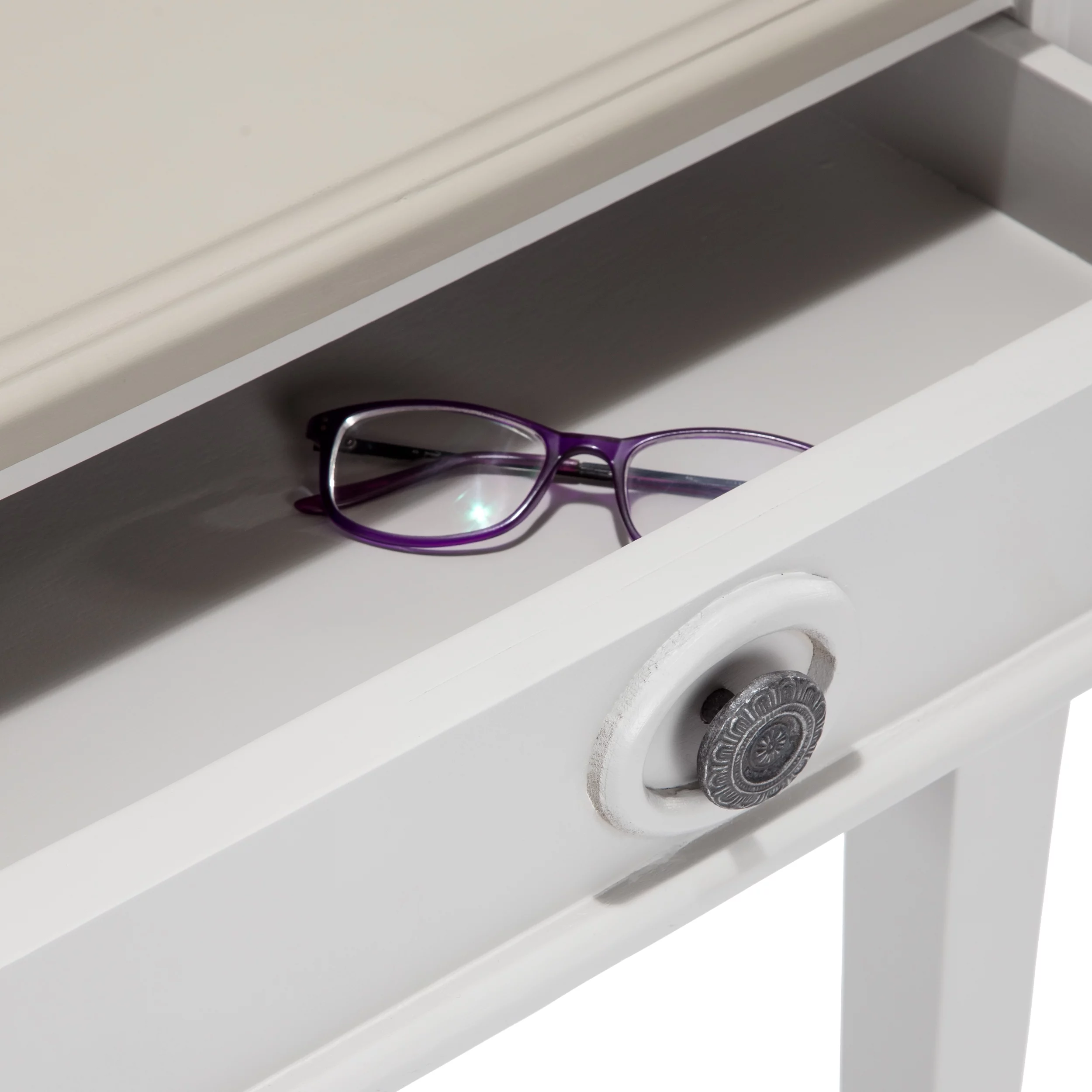 Finch Benson Traditional Solid Wood End Table Nightstand with Drawer, Light Gray