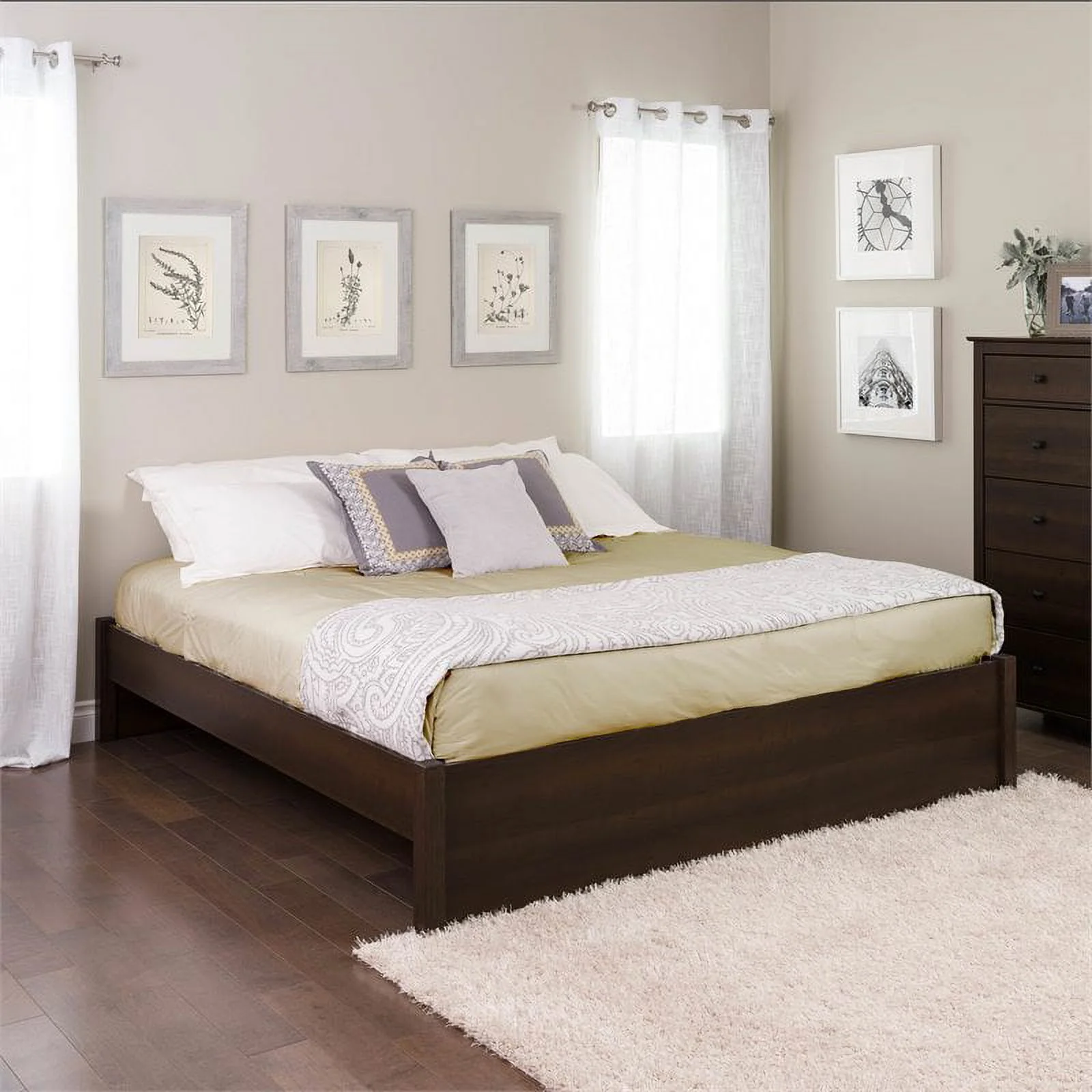 Pemberly Row Modern King 4-Post Platform Bed in Espresso