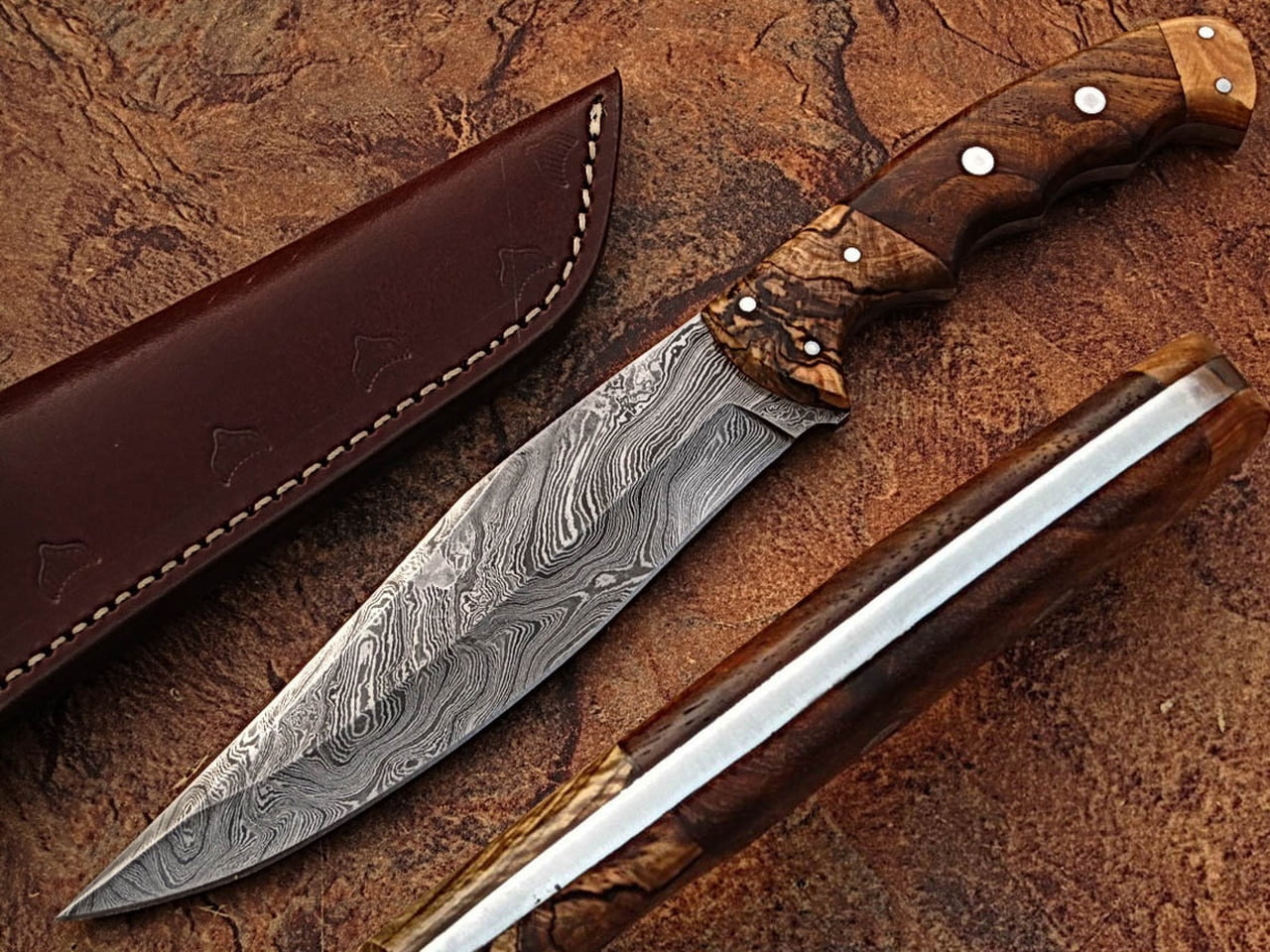 White Deer Exclusive Damascus Steel Bowie Knife With Rose Wood & Burl Olive Wood