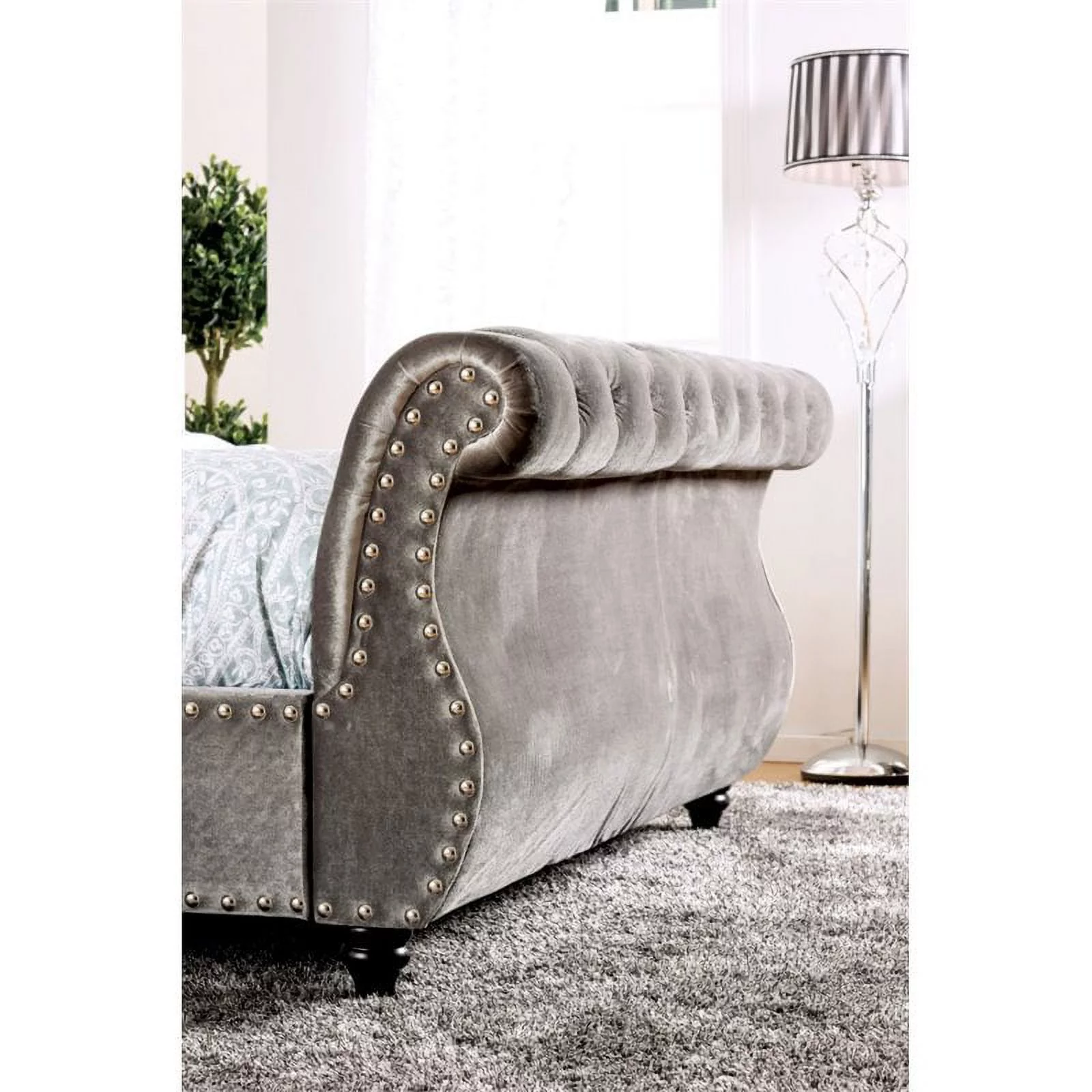 Furniture of America Luxy Transitional Fabric Queen Sleigh Bed in Gray