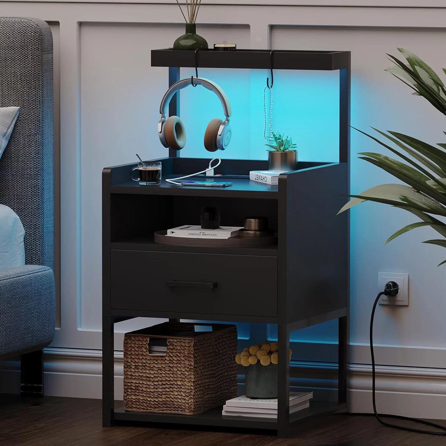 Afuhokles Nightstand with Charging Station and LED Lights, Night Stand with Drawer, Modern Bedside Tables for Bedroom, Black