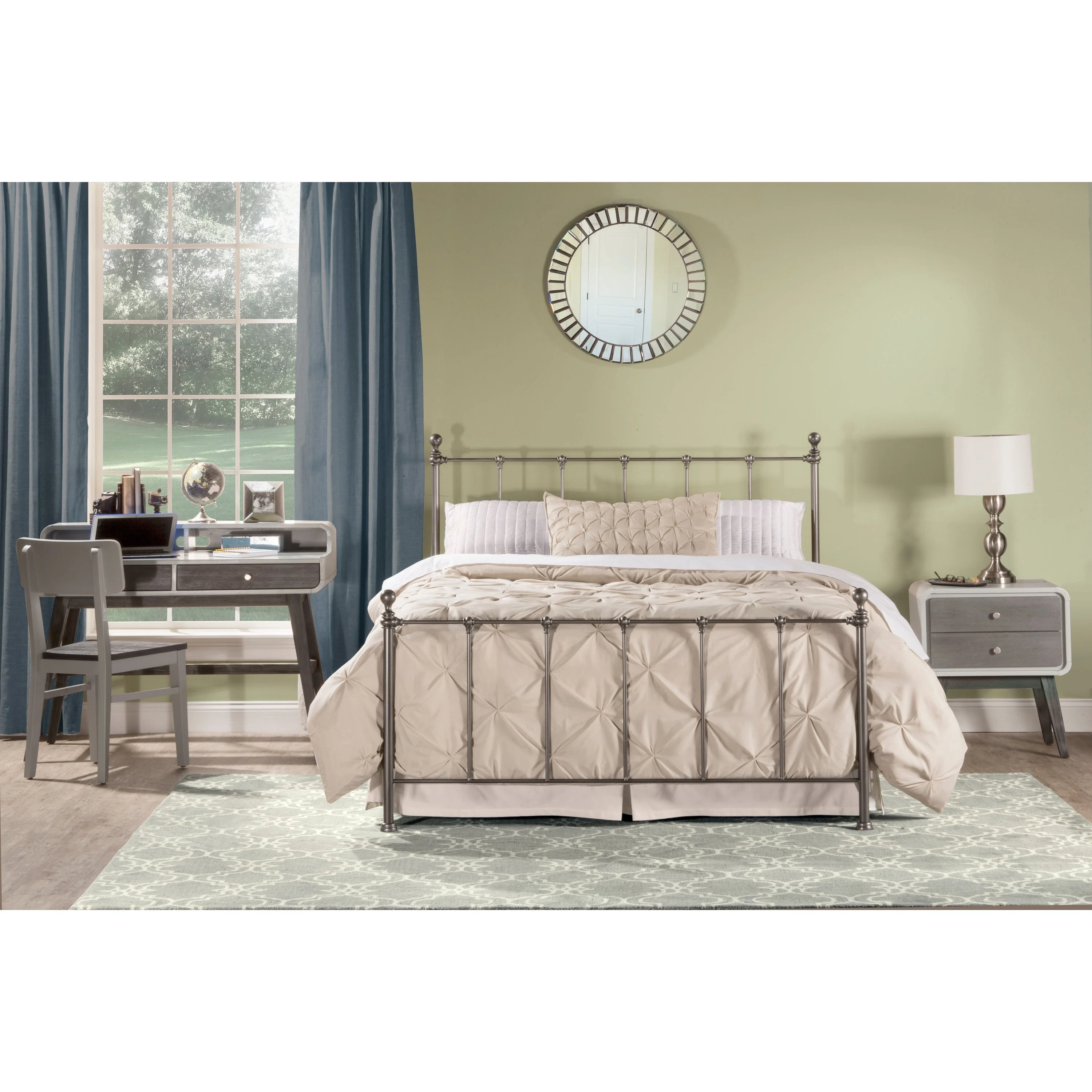 Hillsdale  Furniture Molly Bed Set
