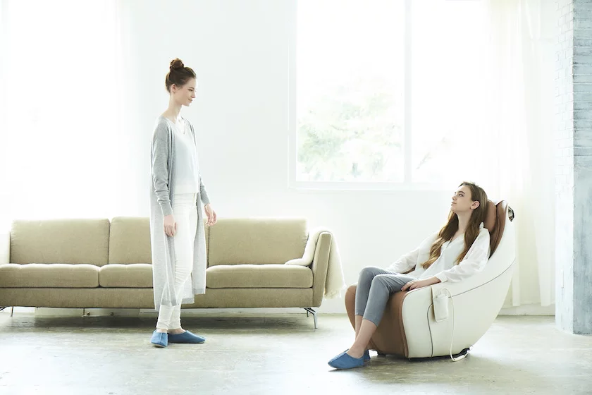 CirC - Premium SL Track Heated Massage Chair