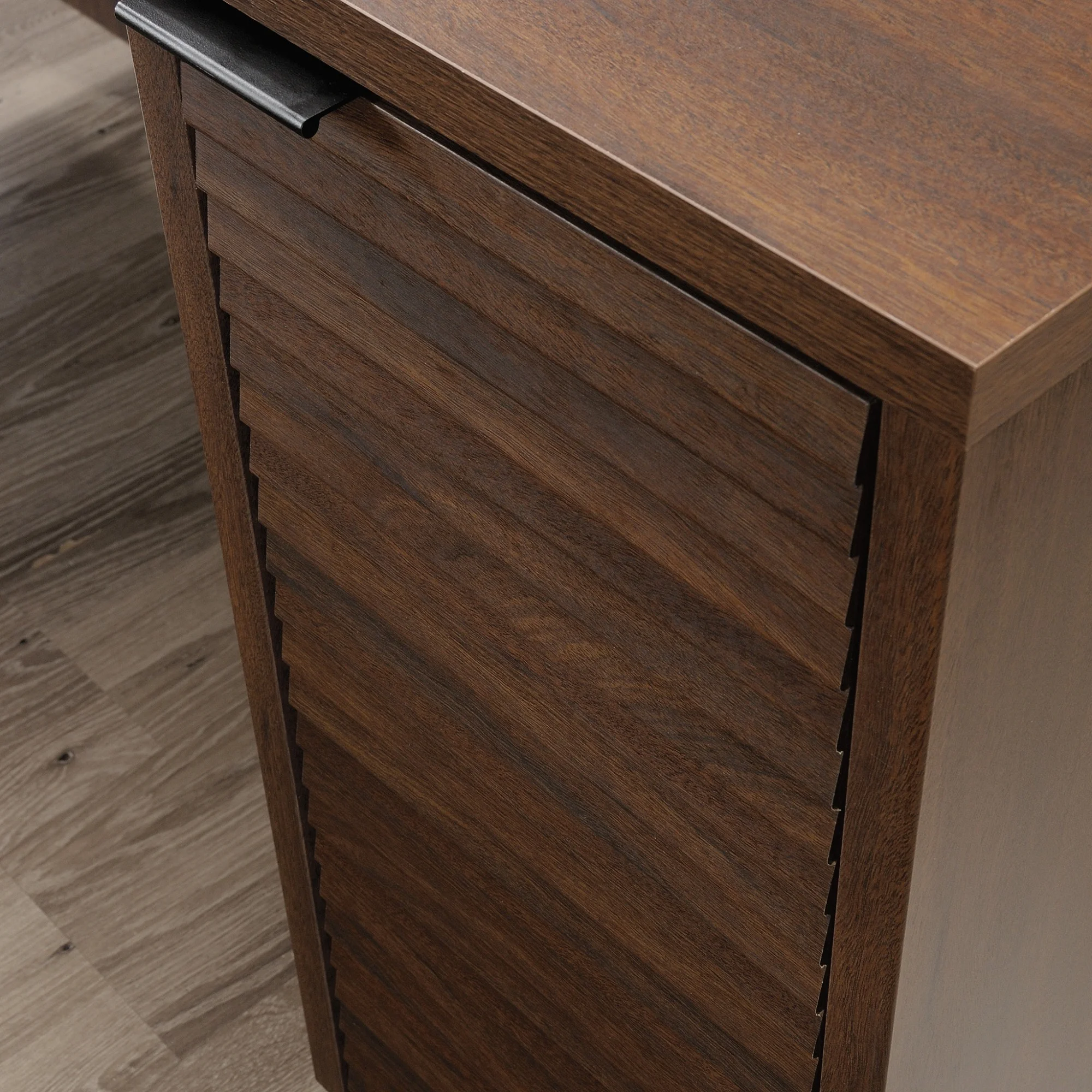 Sauder Englewood Engineered Wood L-Shaped Desk in Spiced Mahogany