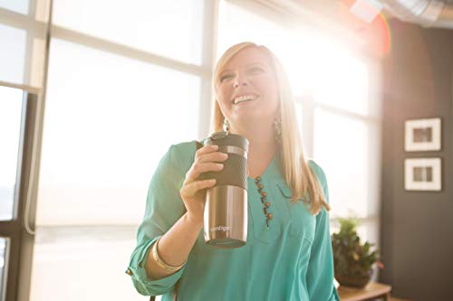 Contigo Byron Snapseal Travel Mug, Stainless Steel Thermal Mug, Vacuum Flask, Leakproof Tumbler, Coffee Mug with BPA Free Easy-Clean Lid, 590 ml, Black