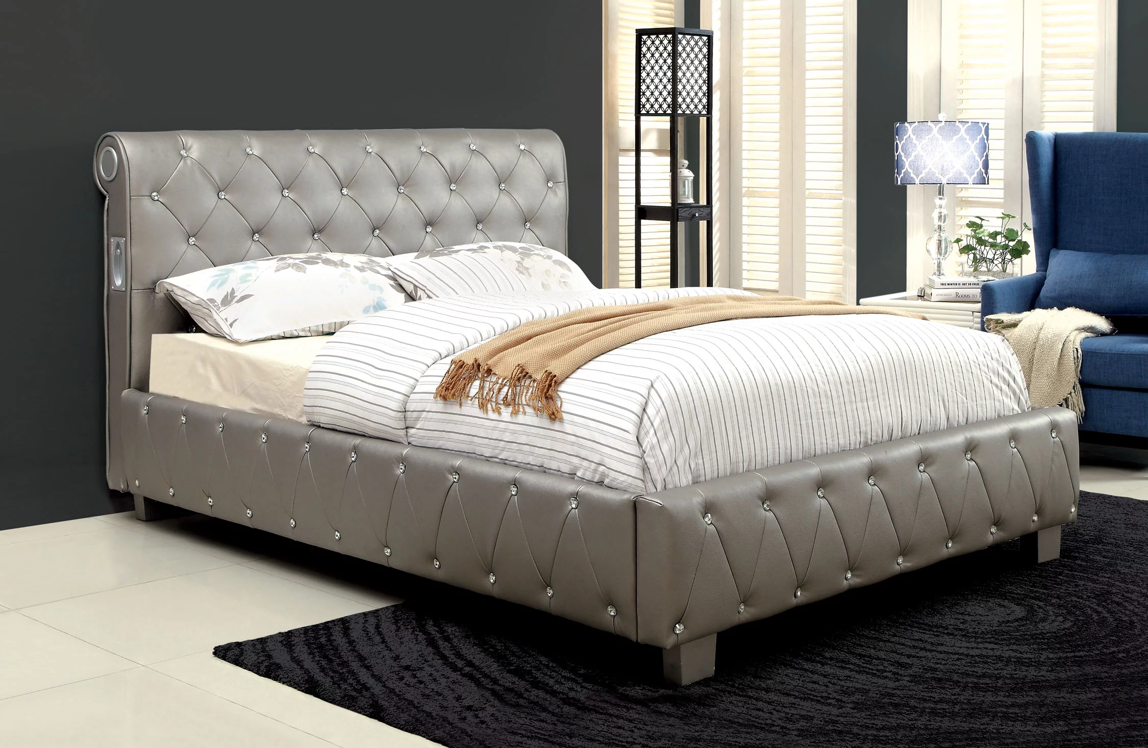 Furniture of America Lupi Bed, California King, Silver