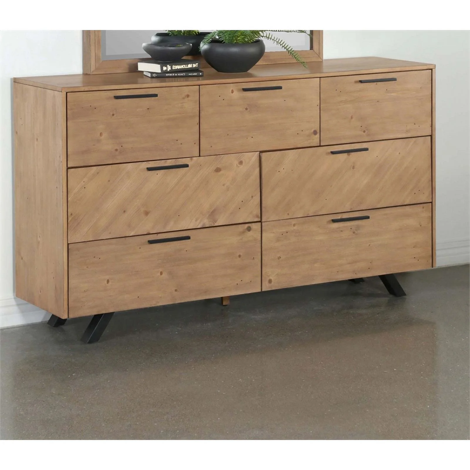 Pemberly Row 7-drawer Wood Rectangular Dresser in Light Honey Brown