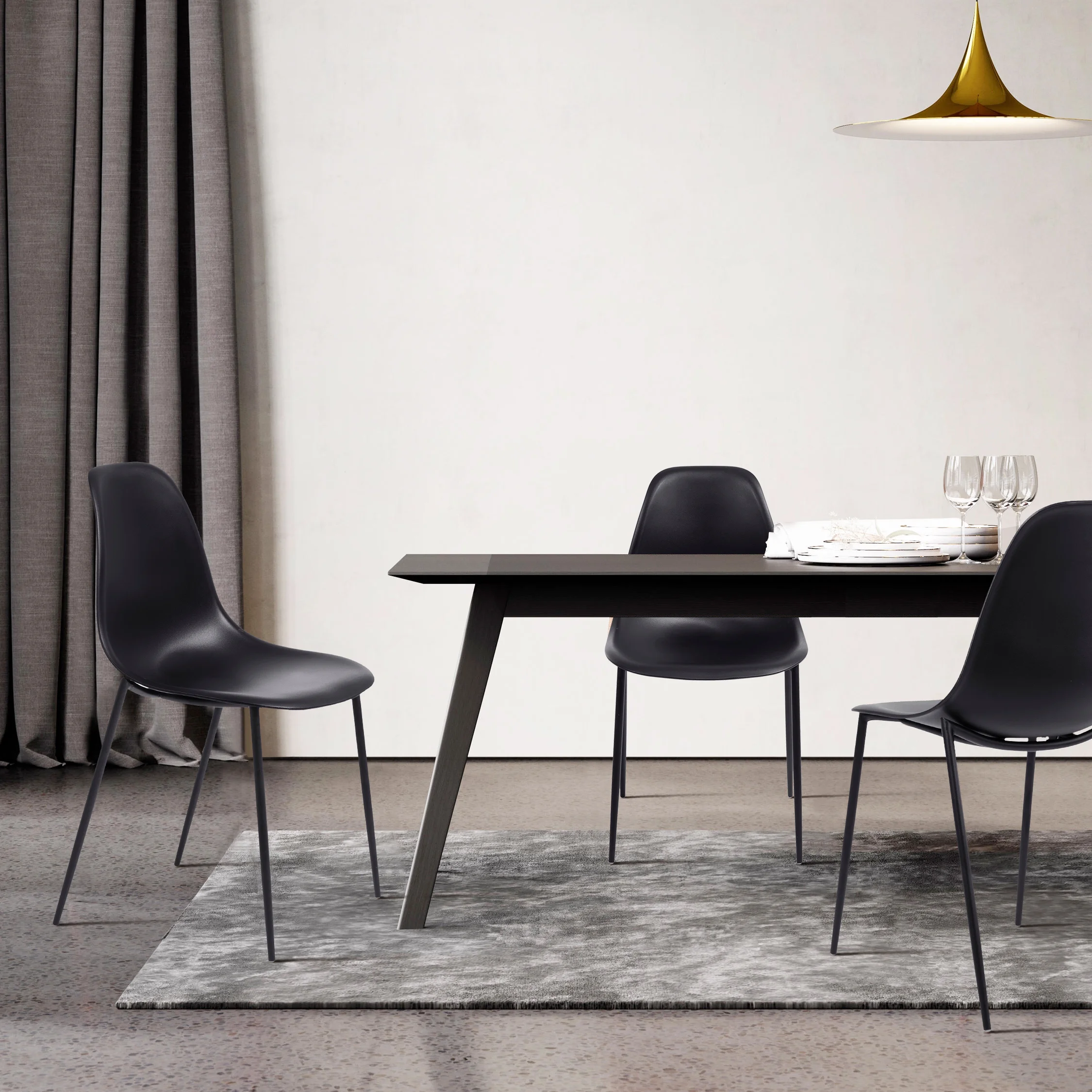 Poly & Bark Isla Chair in Black (Set of 4)