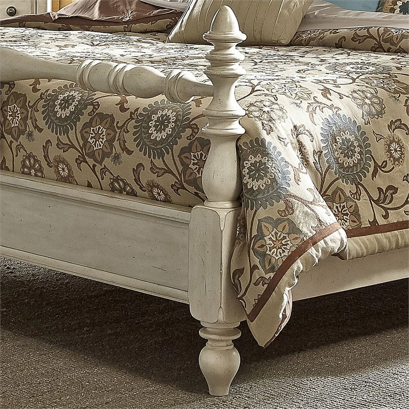 Liberty Furniture Queen Poster Bed