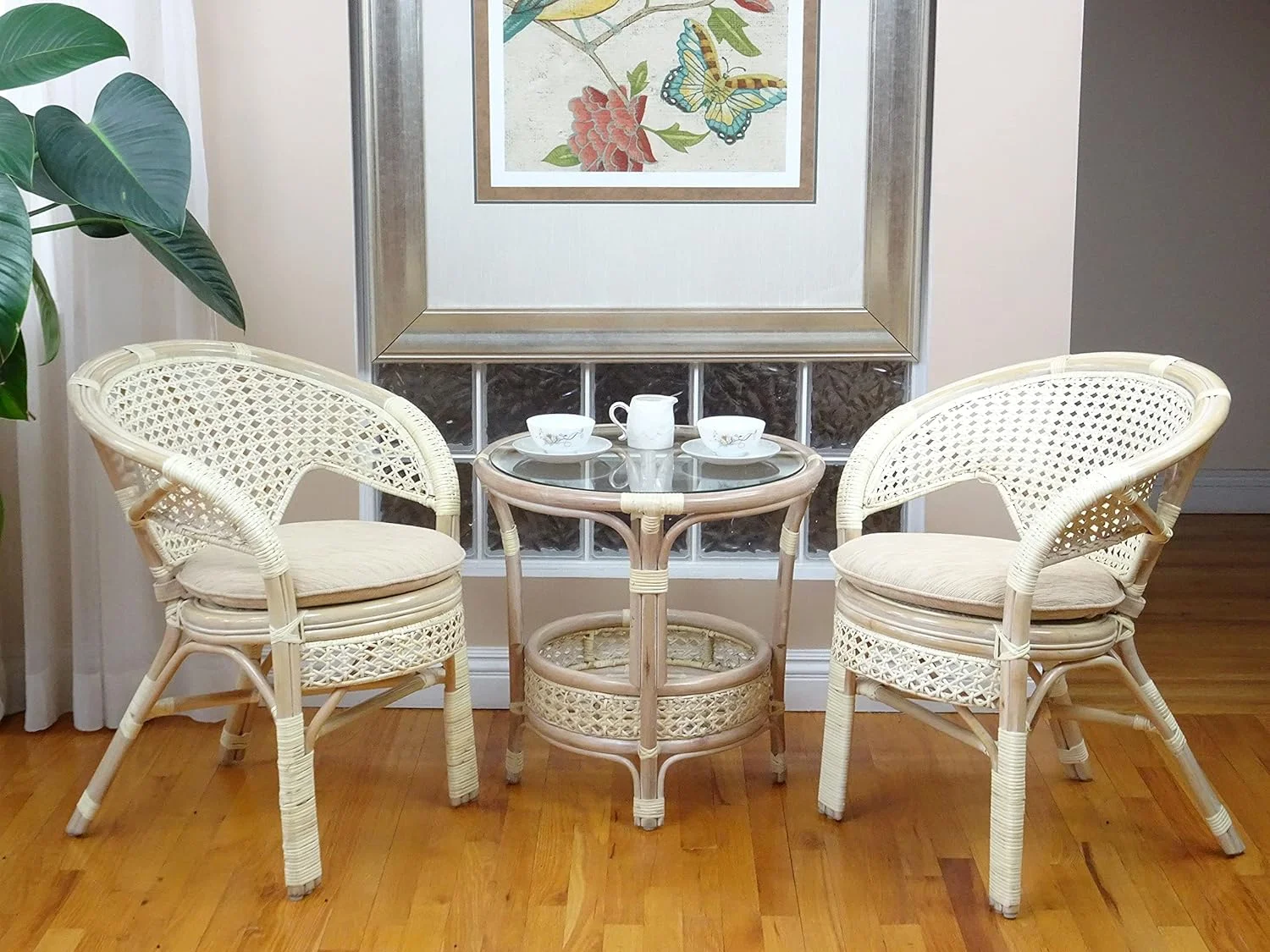 TJUNBOLIFE Pelangi Handmade Rattan Round Wicker Coffee Table with Glass  White Wash