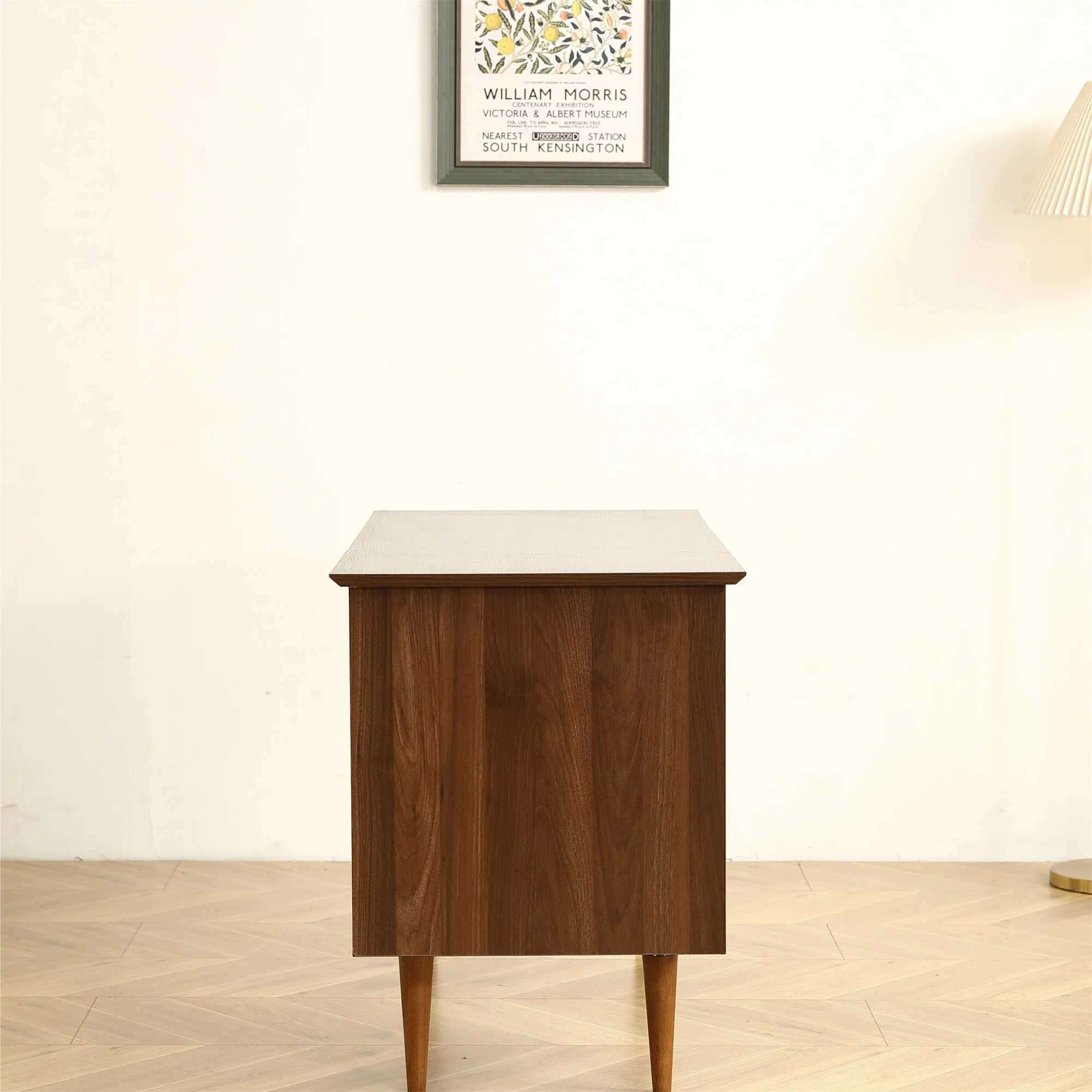 Small Desk with 47.24 Inch