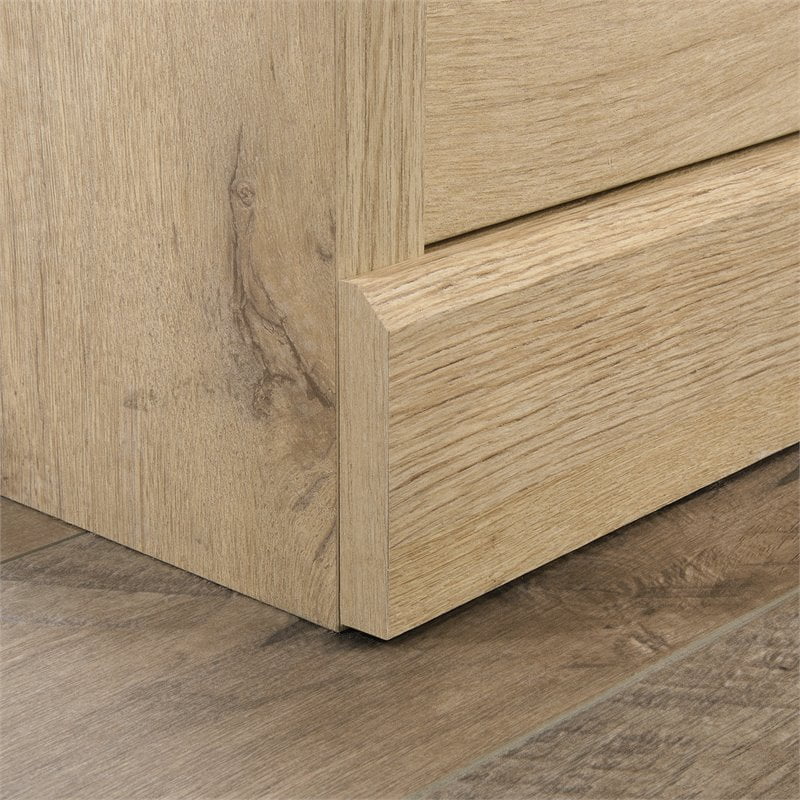 Pemberly Row Traditional Engineered Wood Lateral File Cabinet in Prime Oak