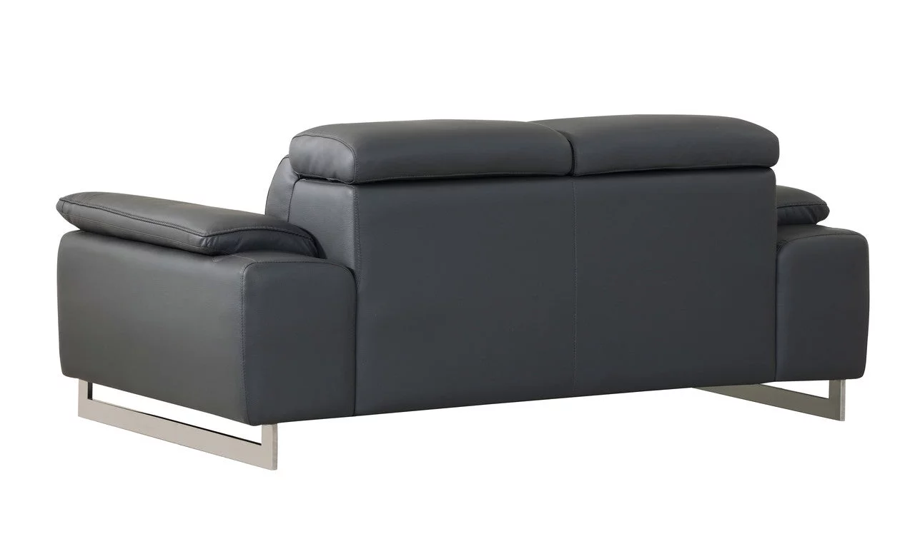 Supreme Roma Loveseat