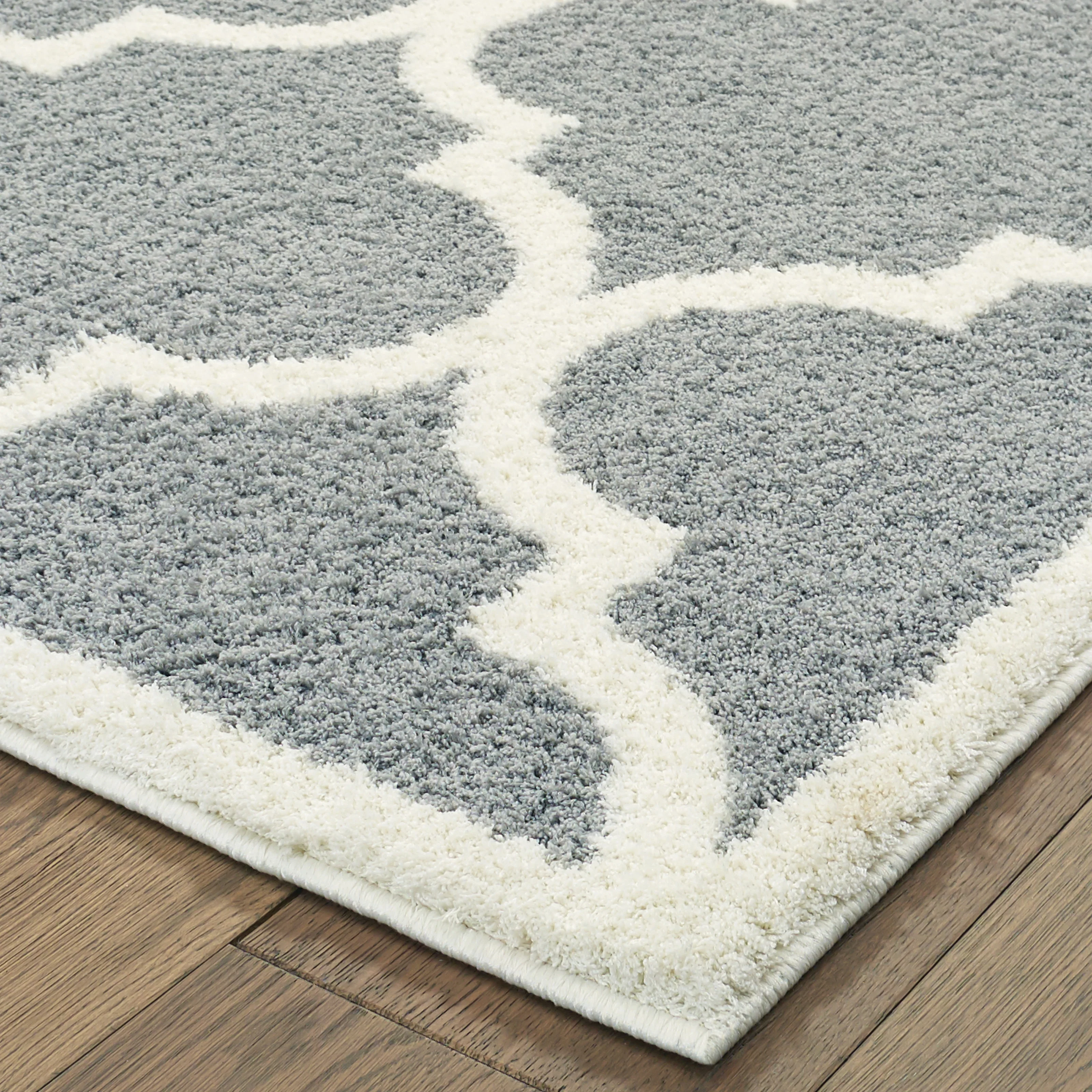 Style Haven  Valentina Scallop Lattice Microfiber Area Rug Grey/Cream 5'3