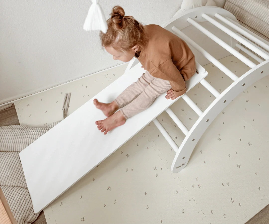 Funzy Kletterbogen Rutsche