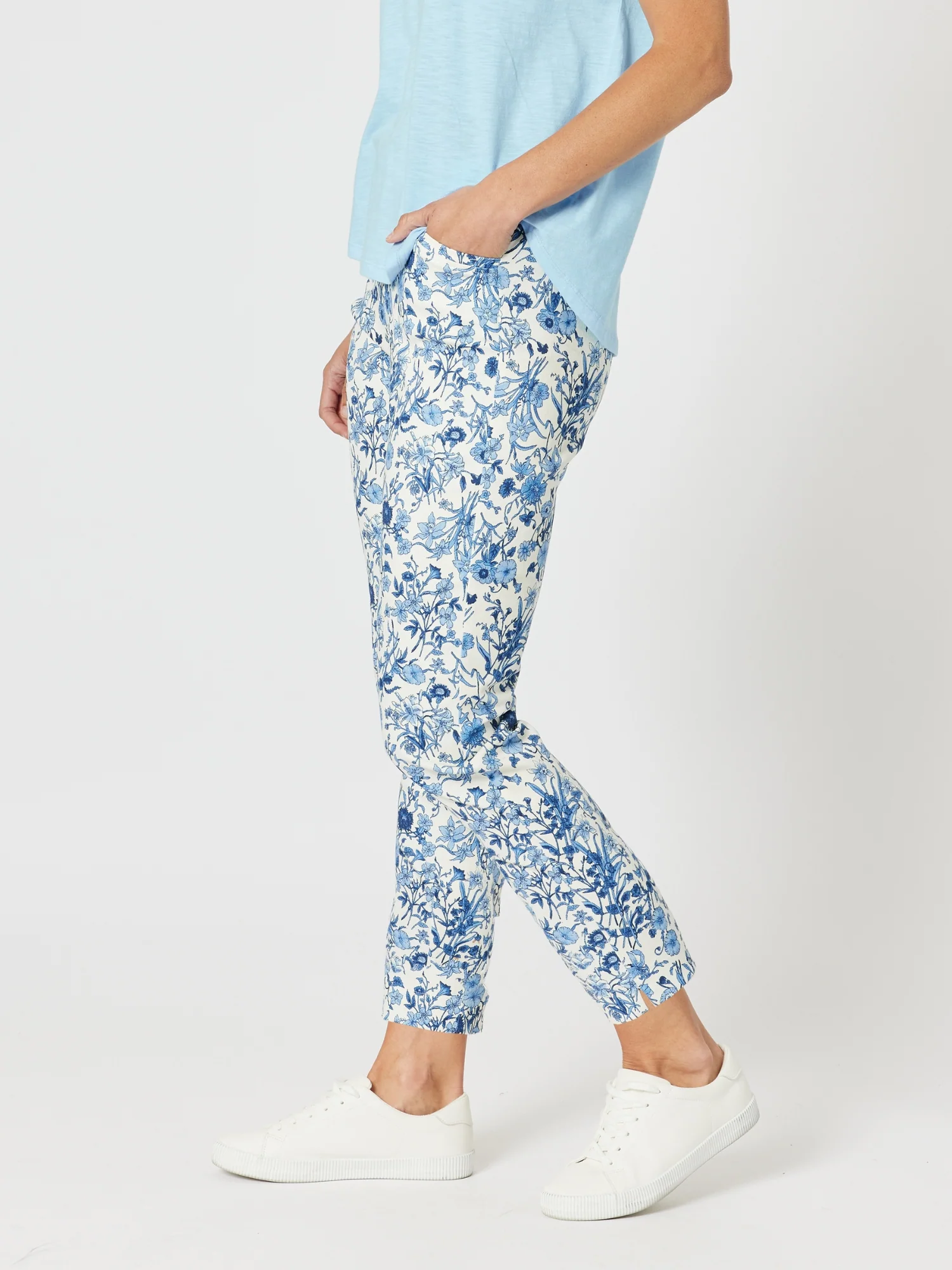 Alexandria Floral Print Pant - Blue/White
