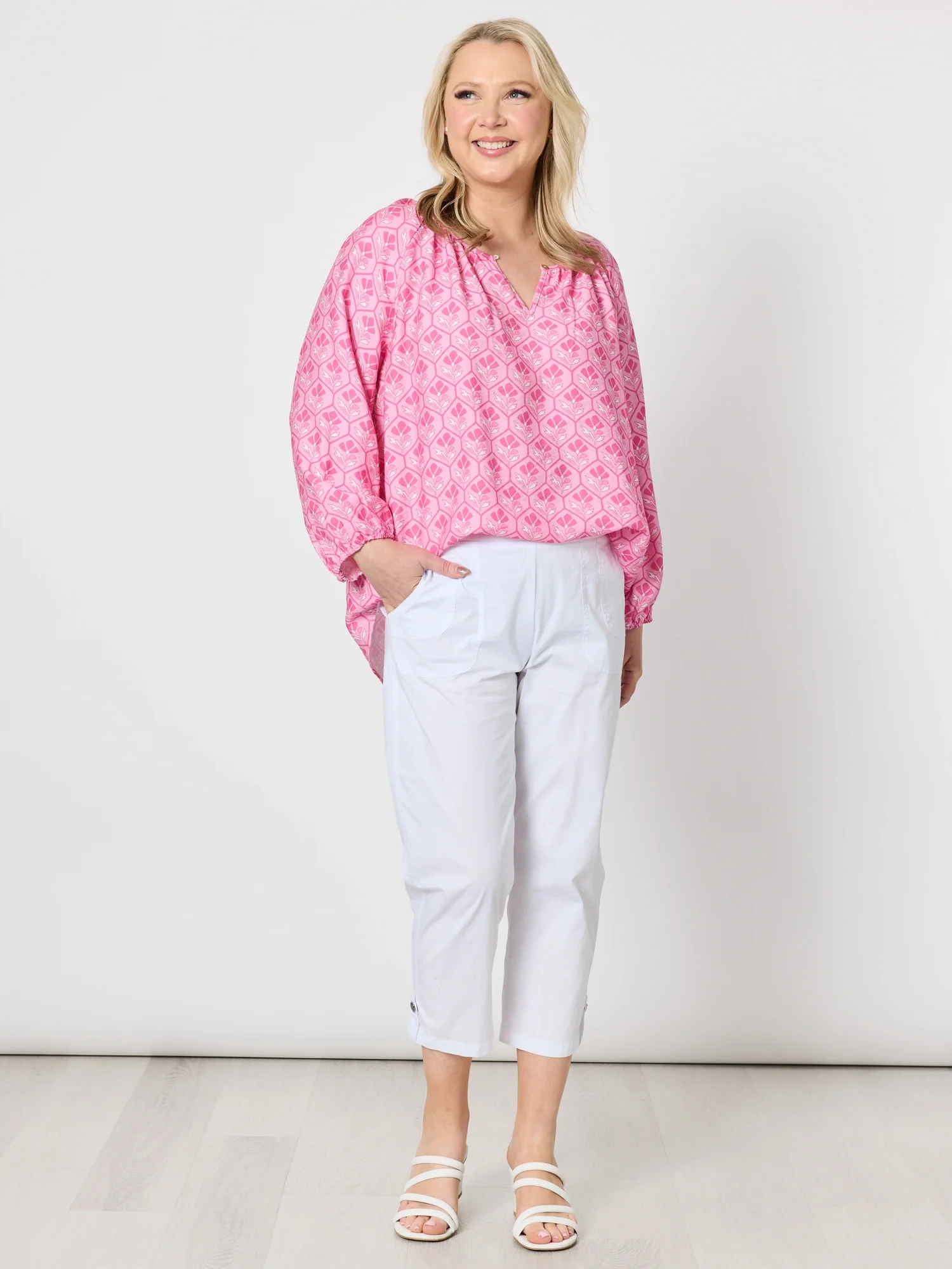 Santorini Cropped Cotton Pant - White