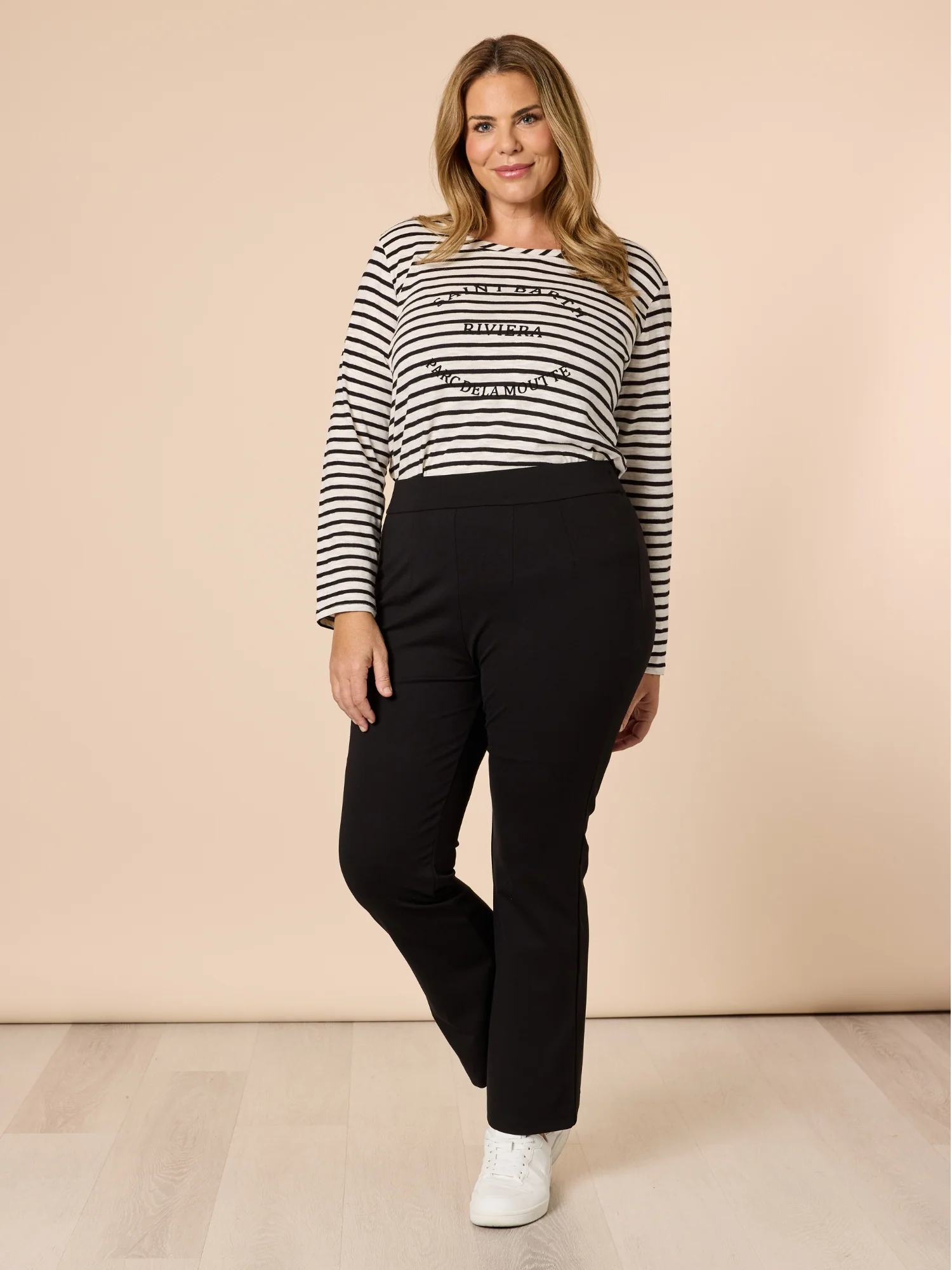 Carla Flare Pant - Black