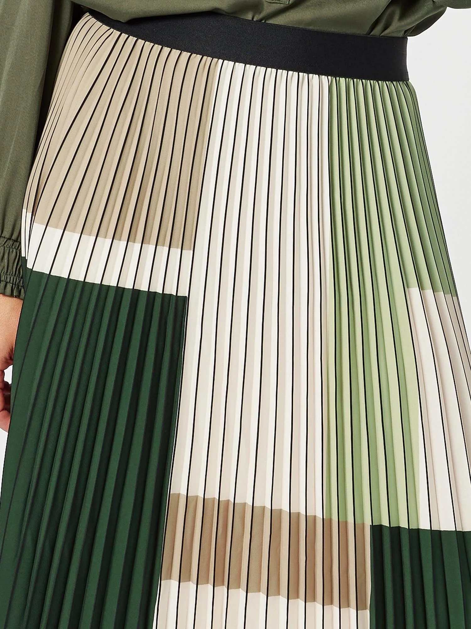 Vienna Print Pleat Skirt - Khaki