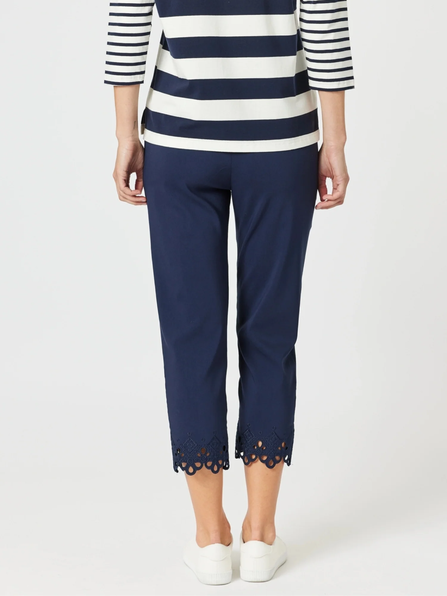 Fleur Embroidered Pant - Navy