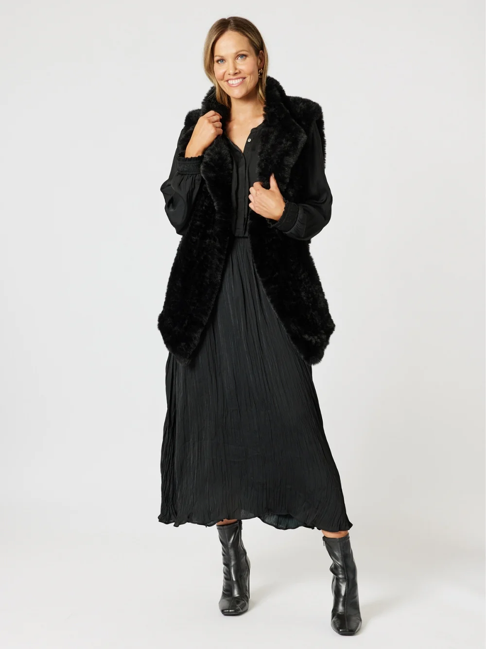 Vienna Luxe Nehru Top - Black