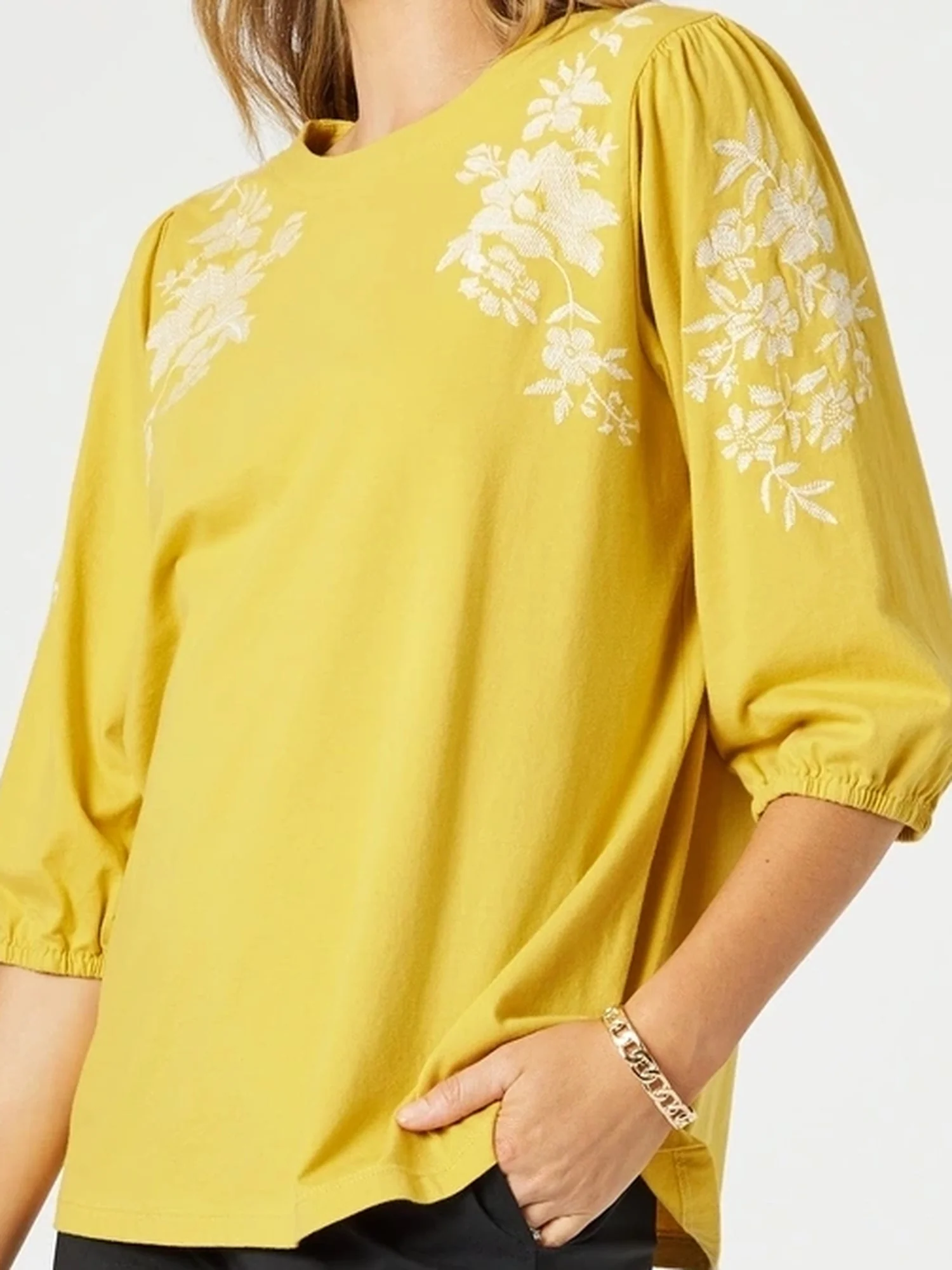Jill Floral Embroidered Tee - Gold