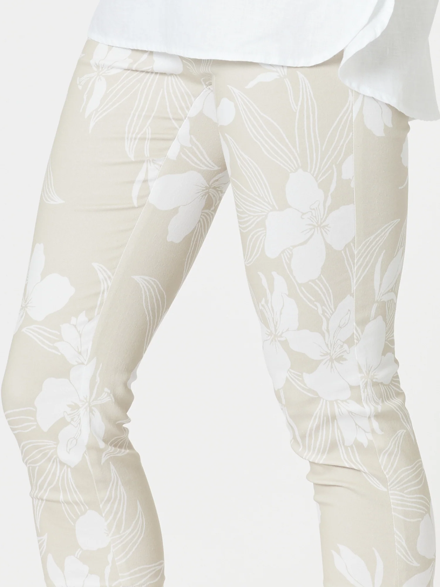 Morro Bay Floral Print Pant - Natural/White