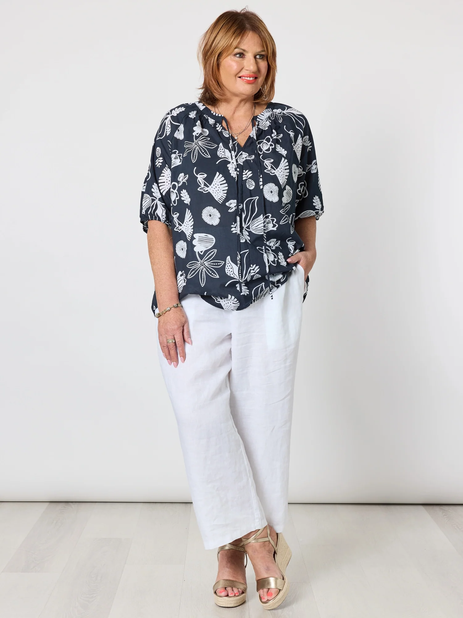 Palm Springs Floral Print Top - Navy/White