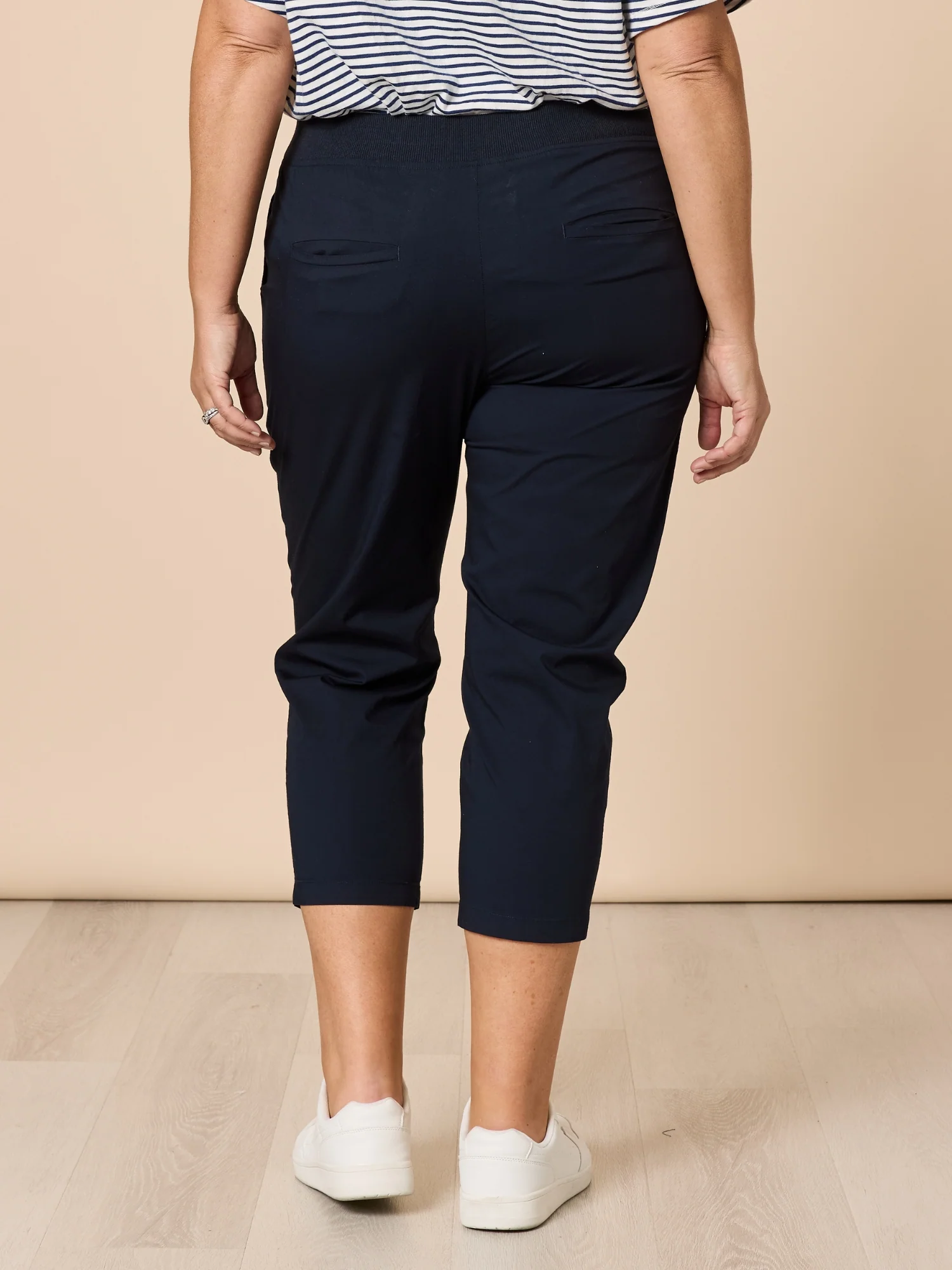 Santorini Cotton Capri Pant - Navy