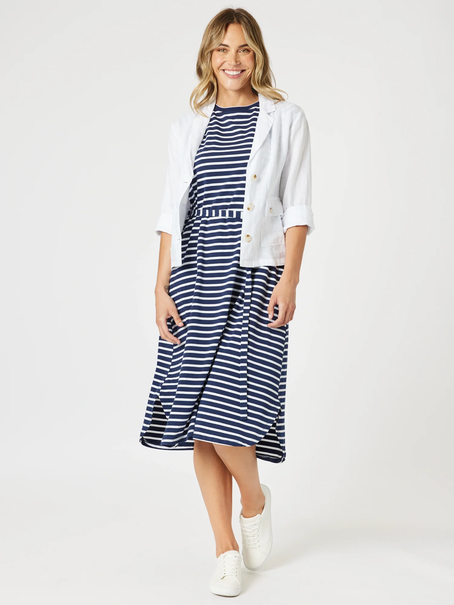 Danielle Linen Cropped Blazer - White