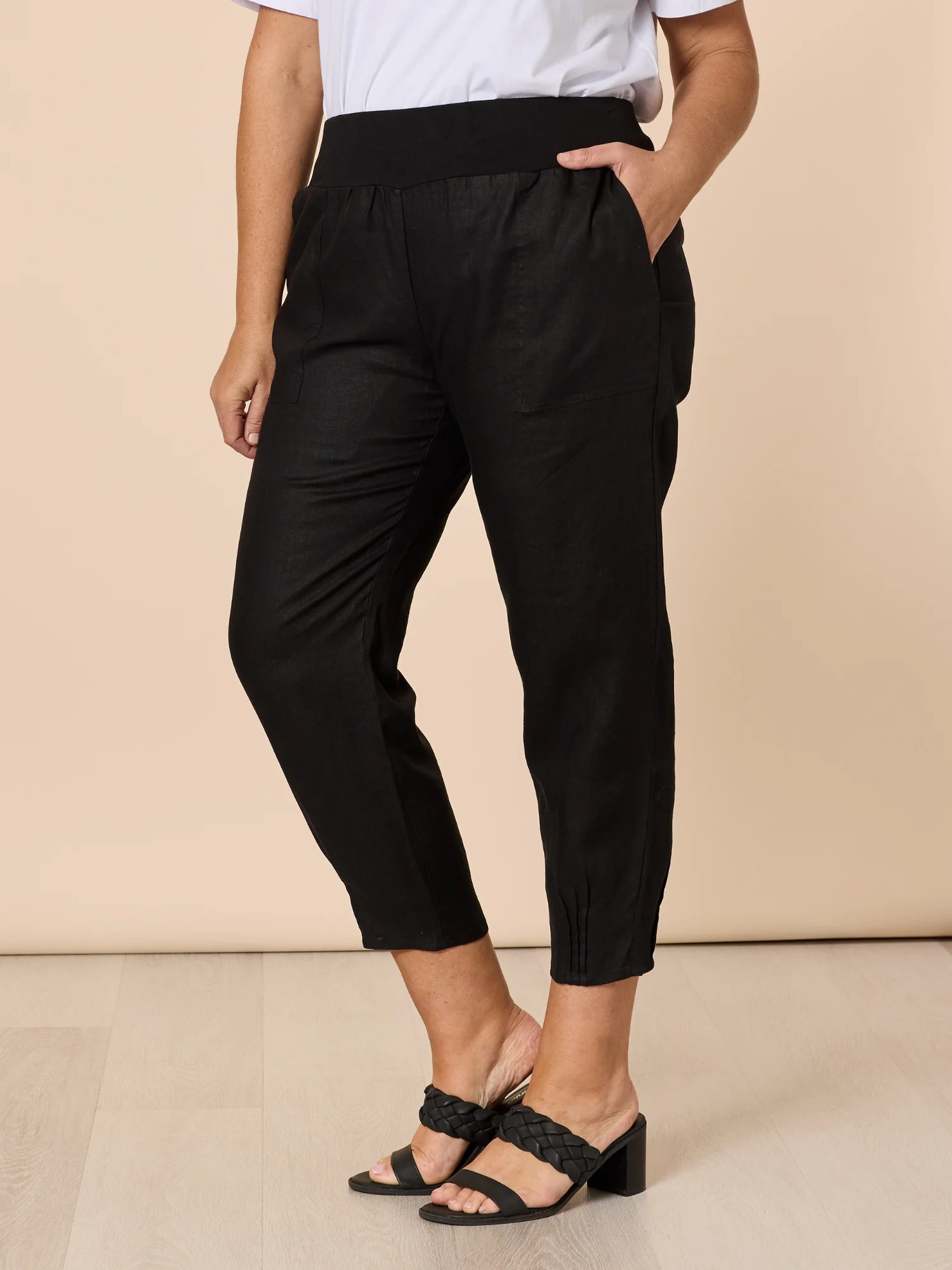 Sarah Linen Pleat Hem Pant - Black
